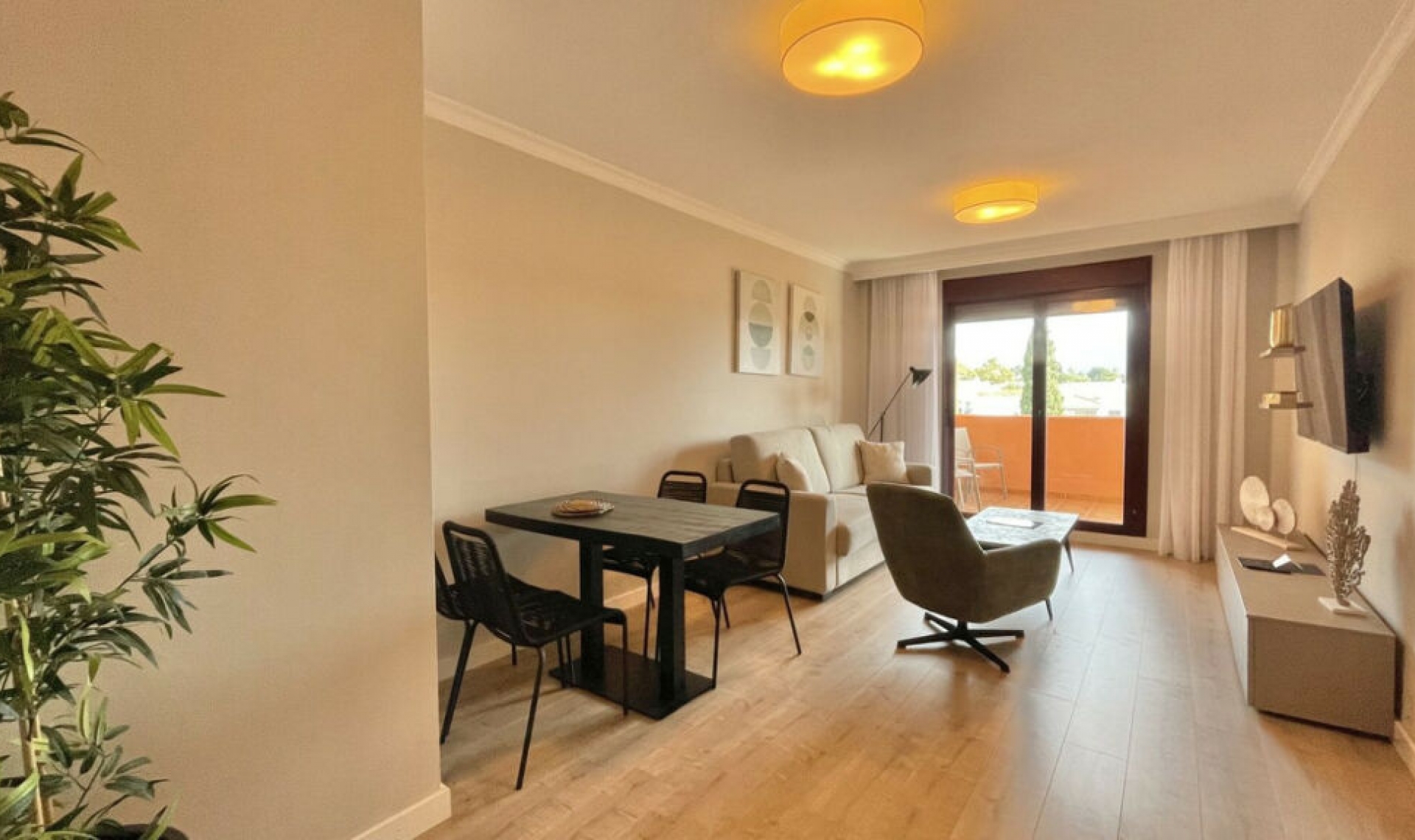 Resale - Apartment -
Benahavís