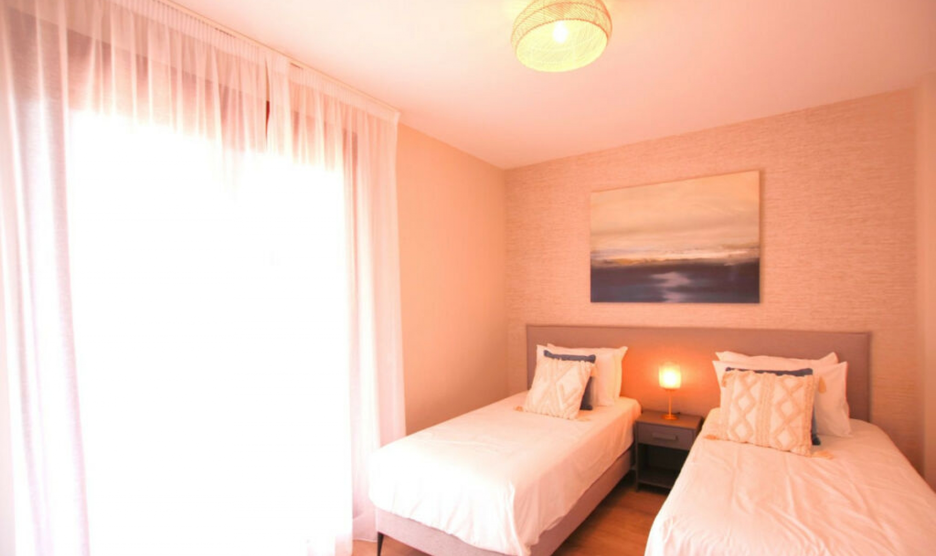 Resale - Apartment -
Benahavís