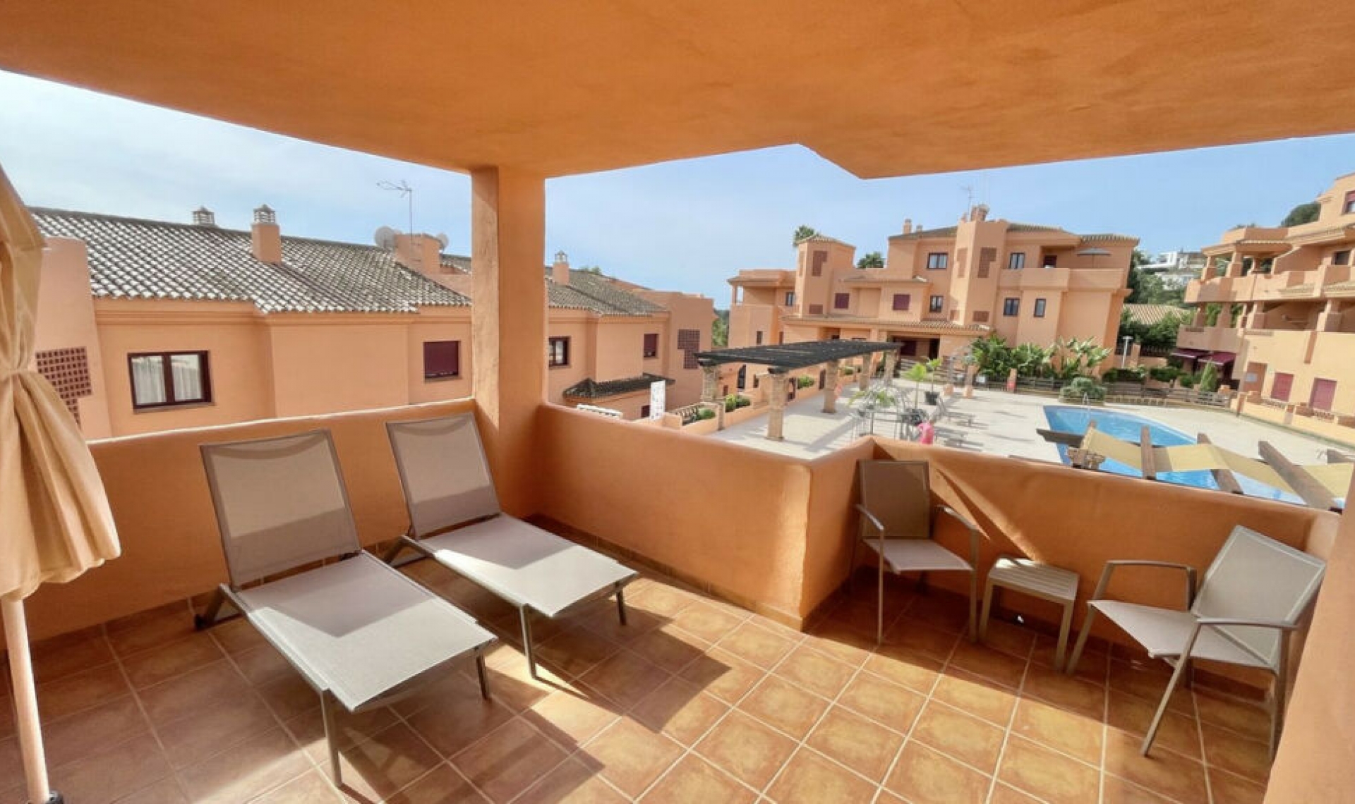 Resale - Apartment -
Benahavís