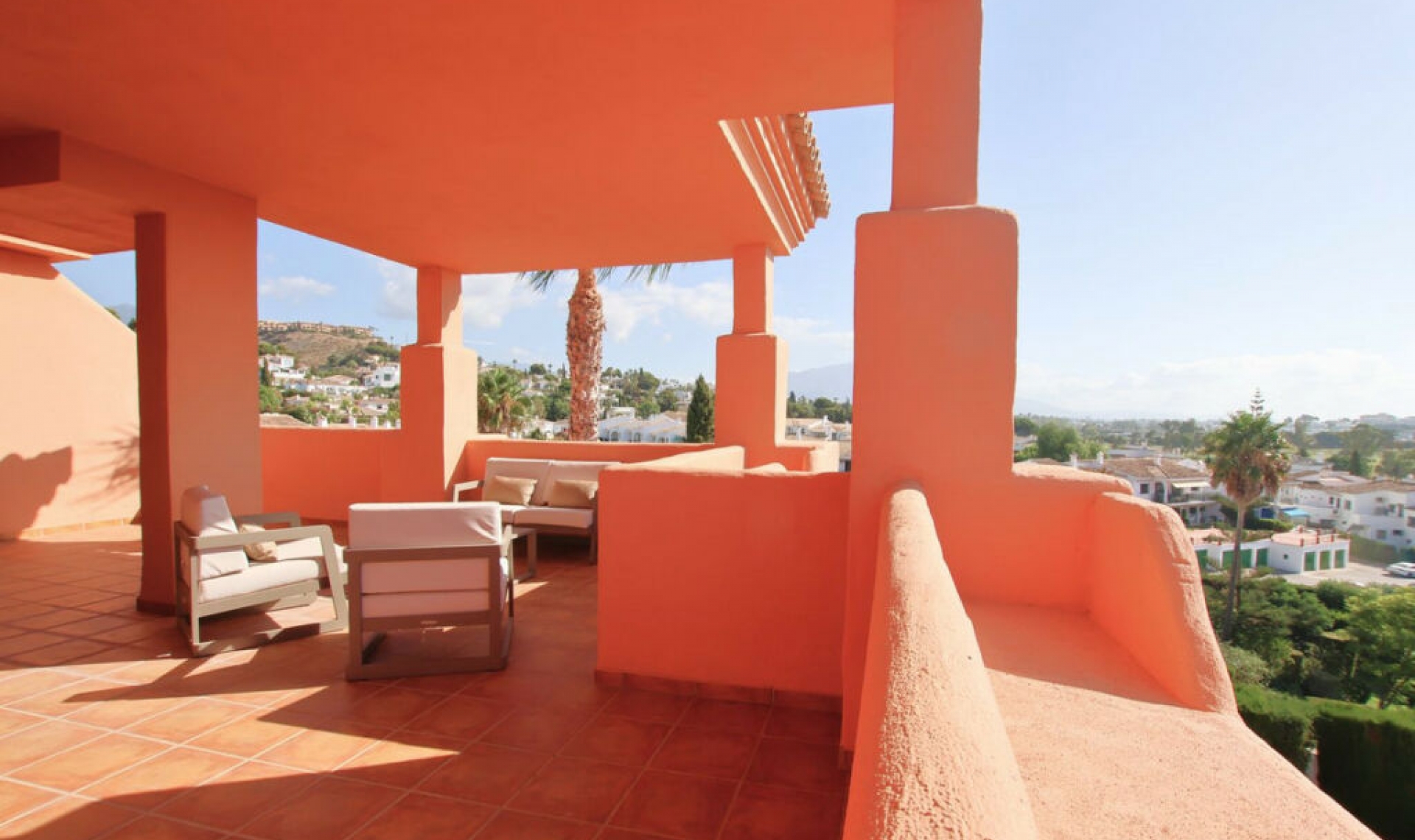 Resale - Apartment -
Benahavís