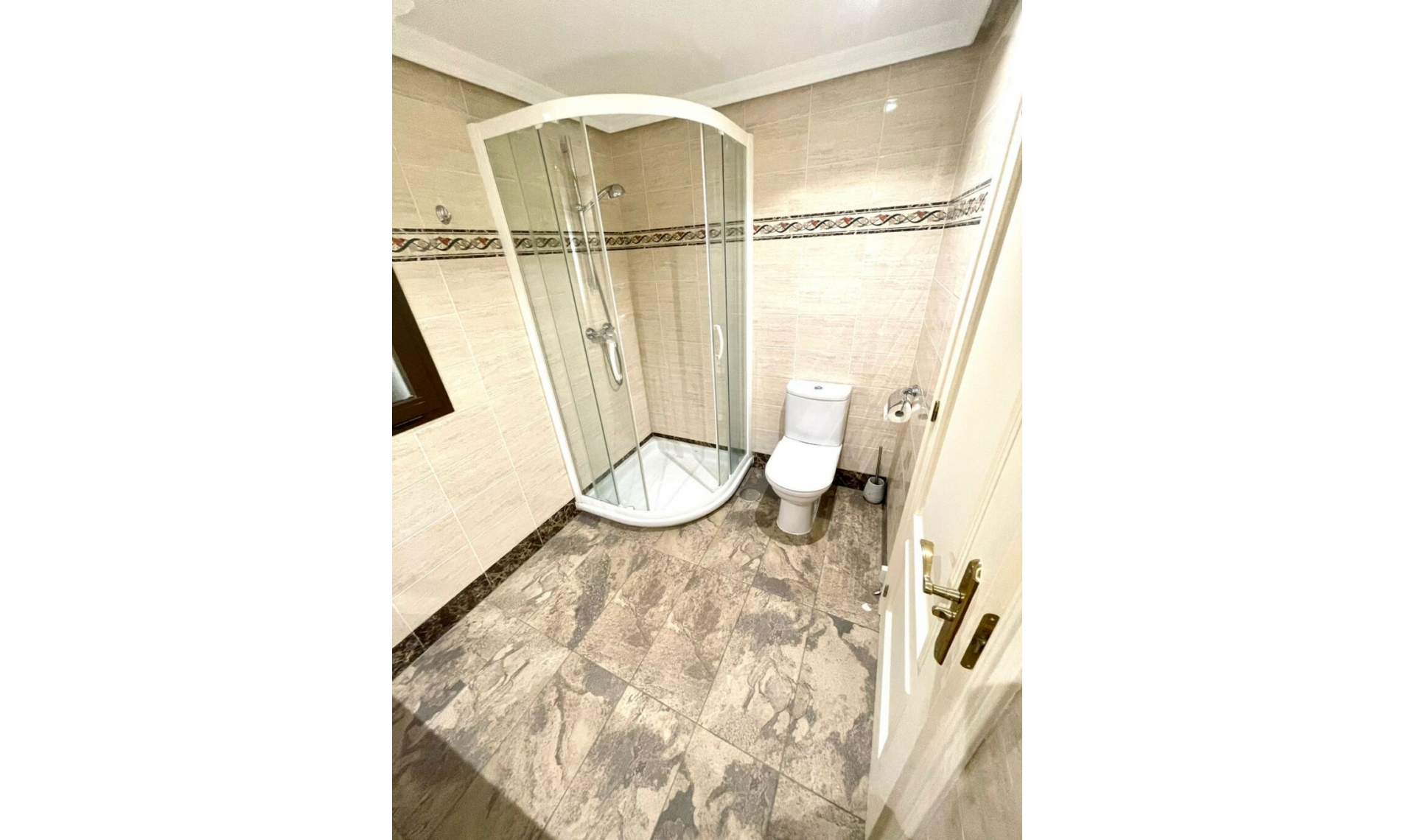 Resale - Apartment -
Benahavís