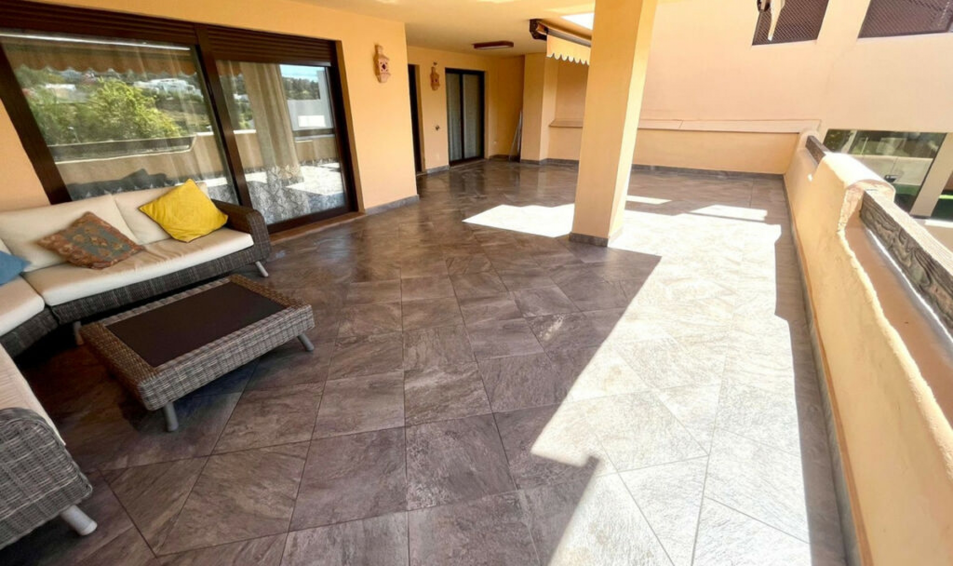 Resale - Apartment -
Benahavís