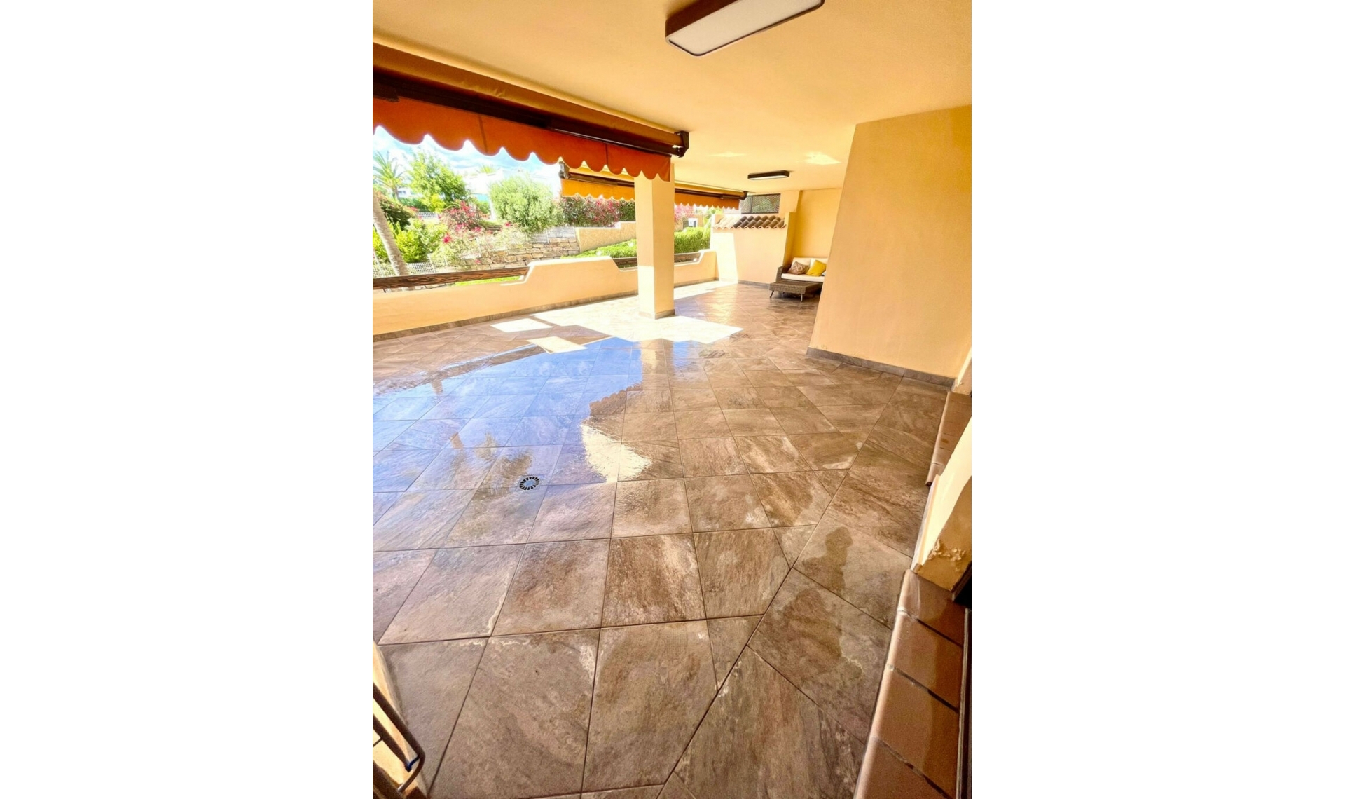 Resale - Apartment -
Benahavís