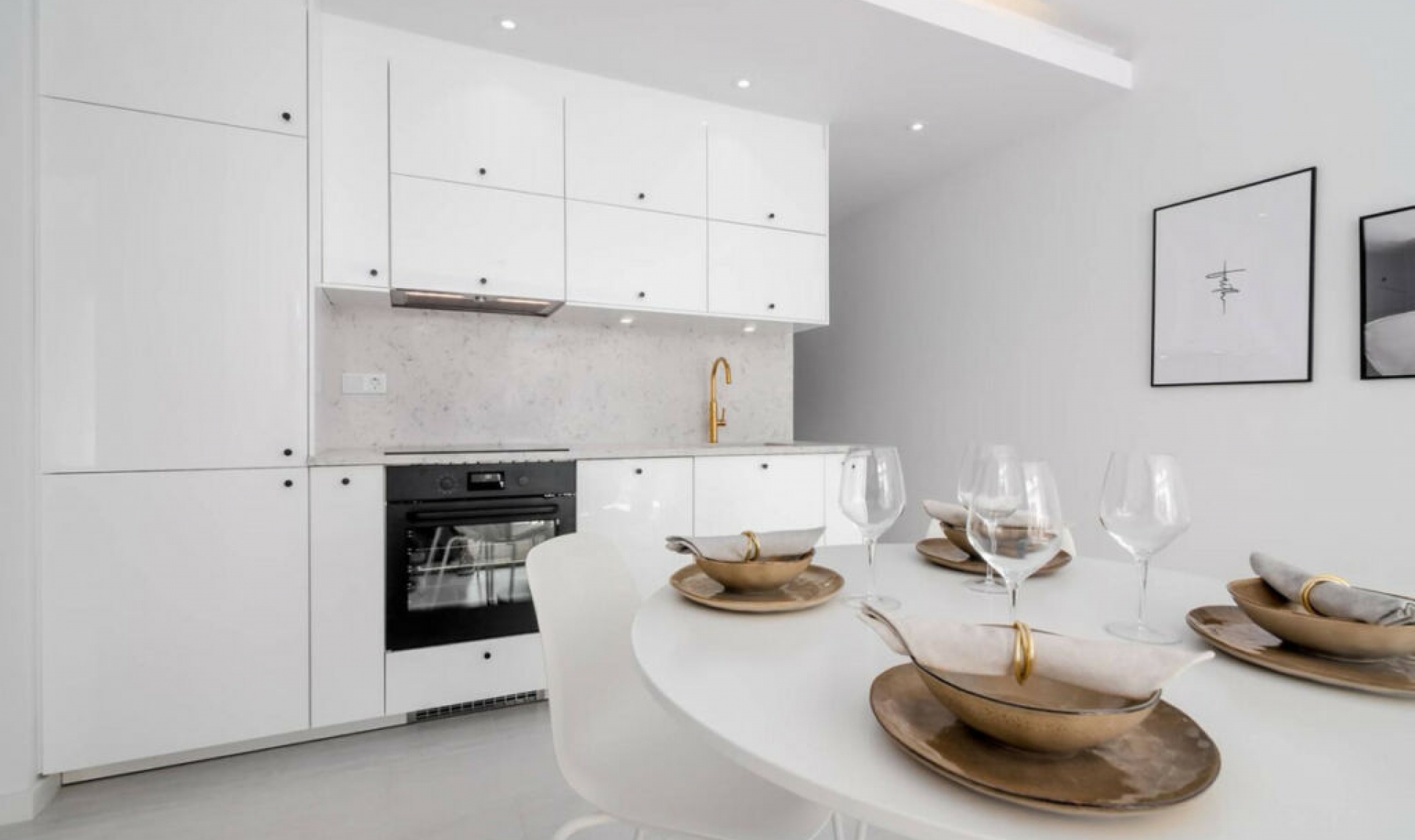 Resale - Apartment -
Benahavís