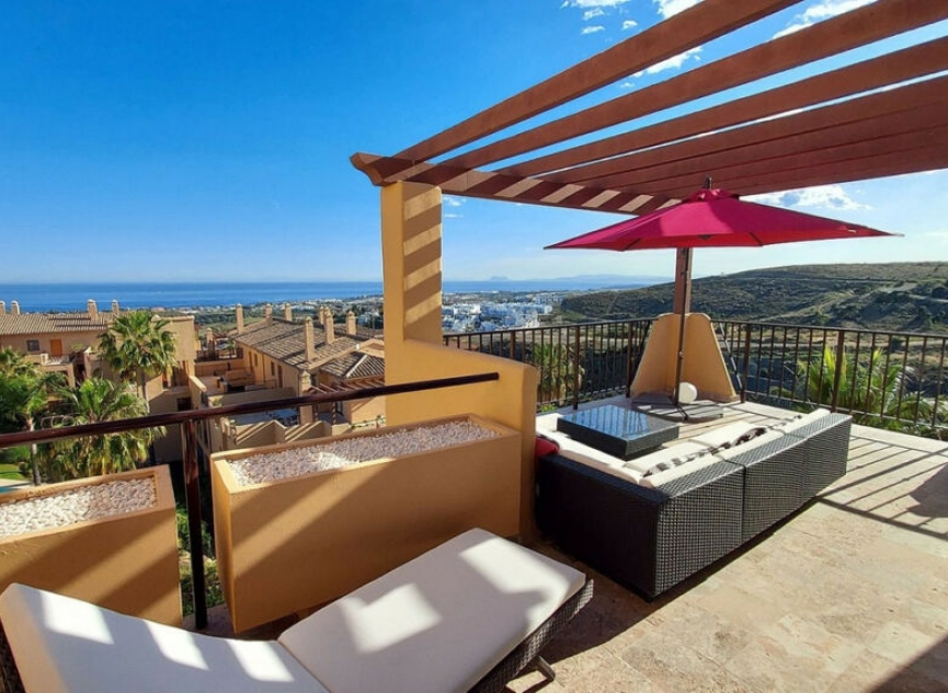 Resale - Apartment -
Benahavís