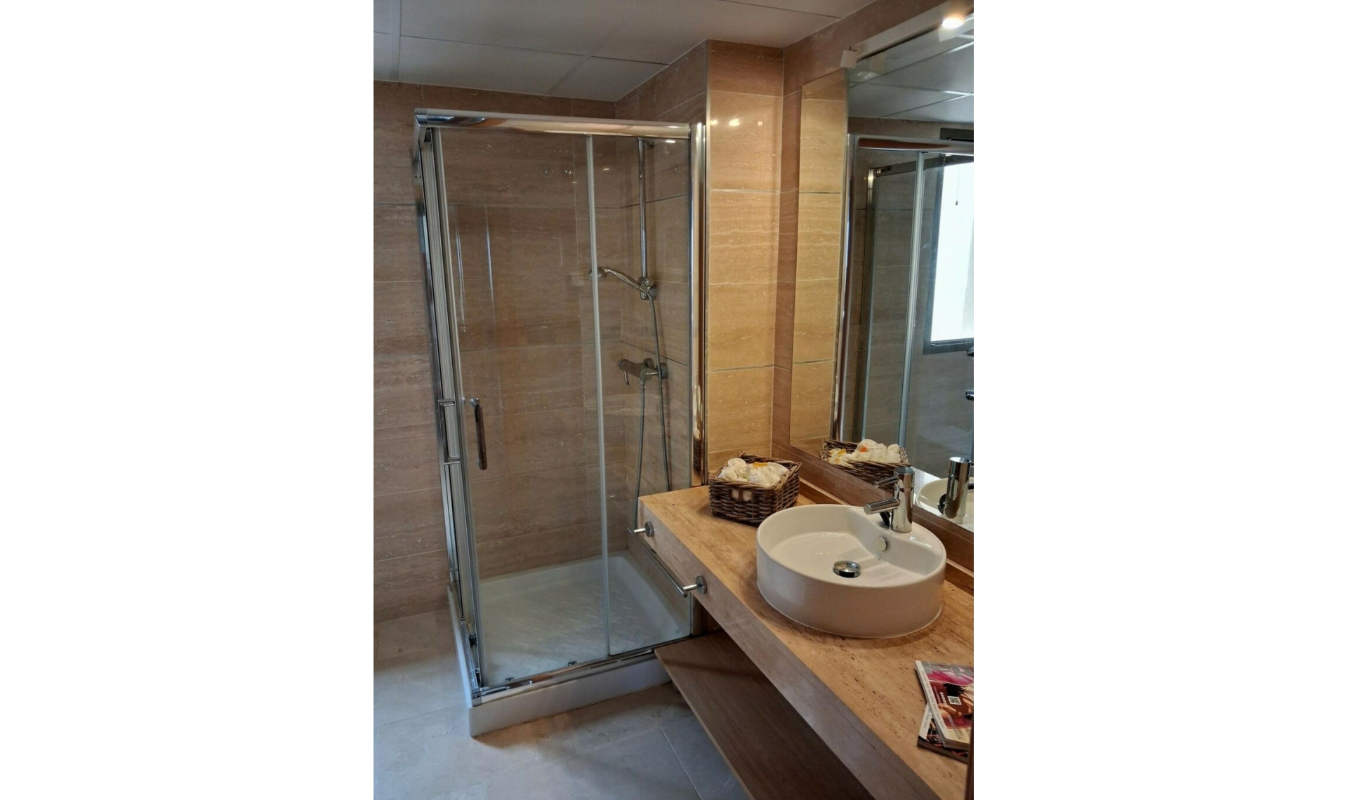 Resale - Apartment -
Benahavís