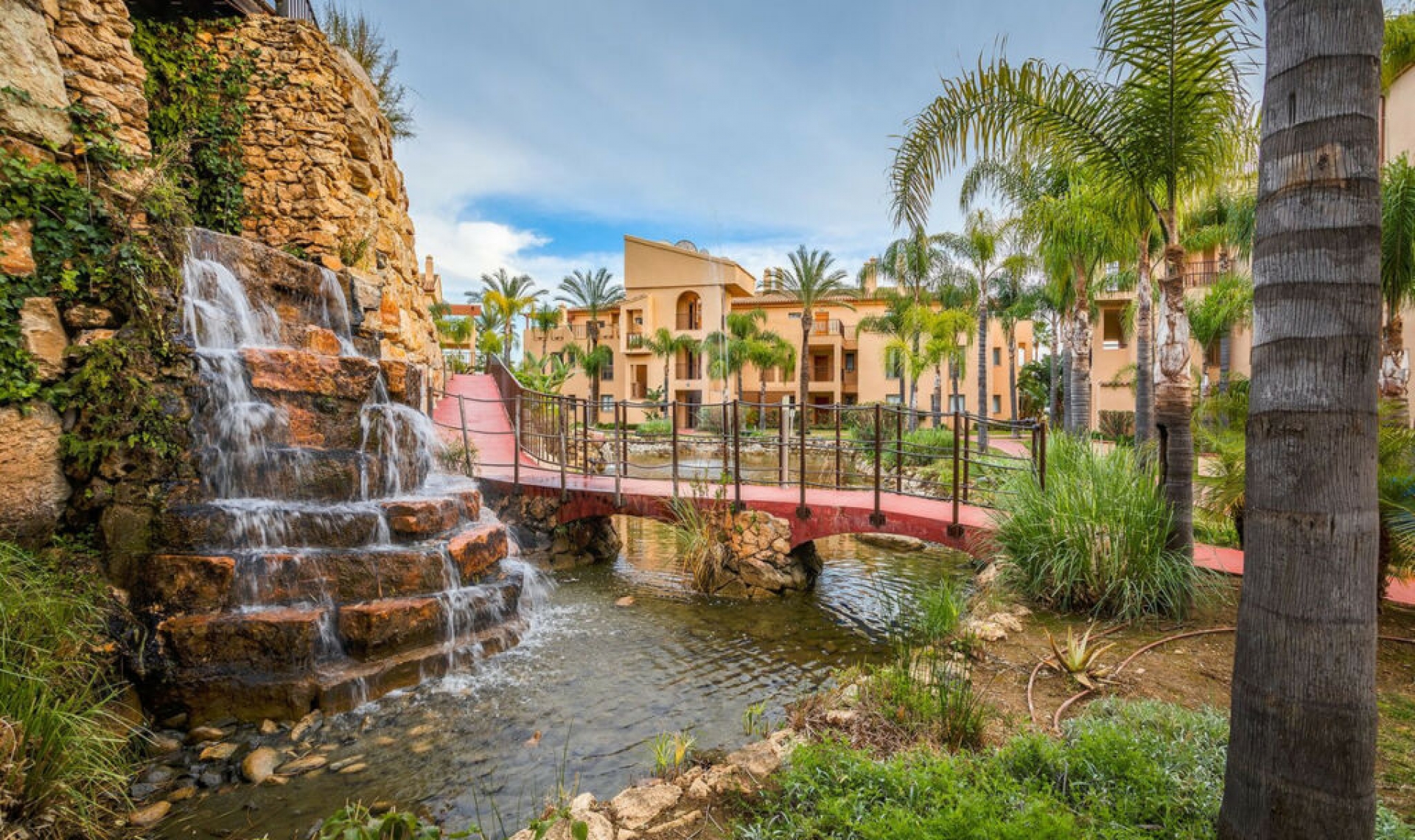 Resale - Apartment -
Benahavís