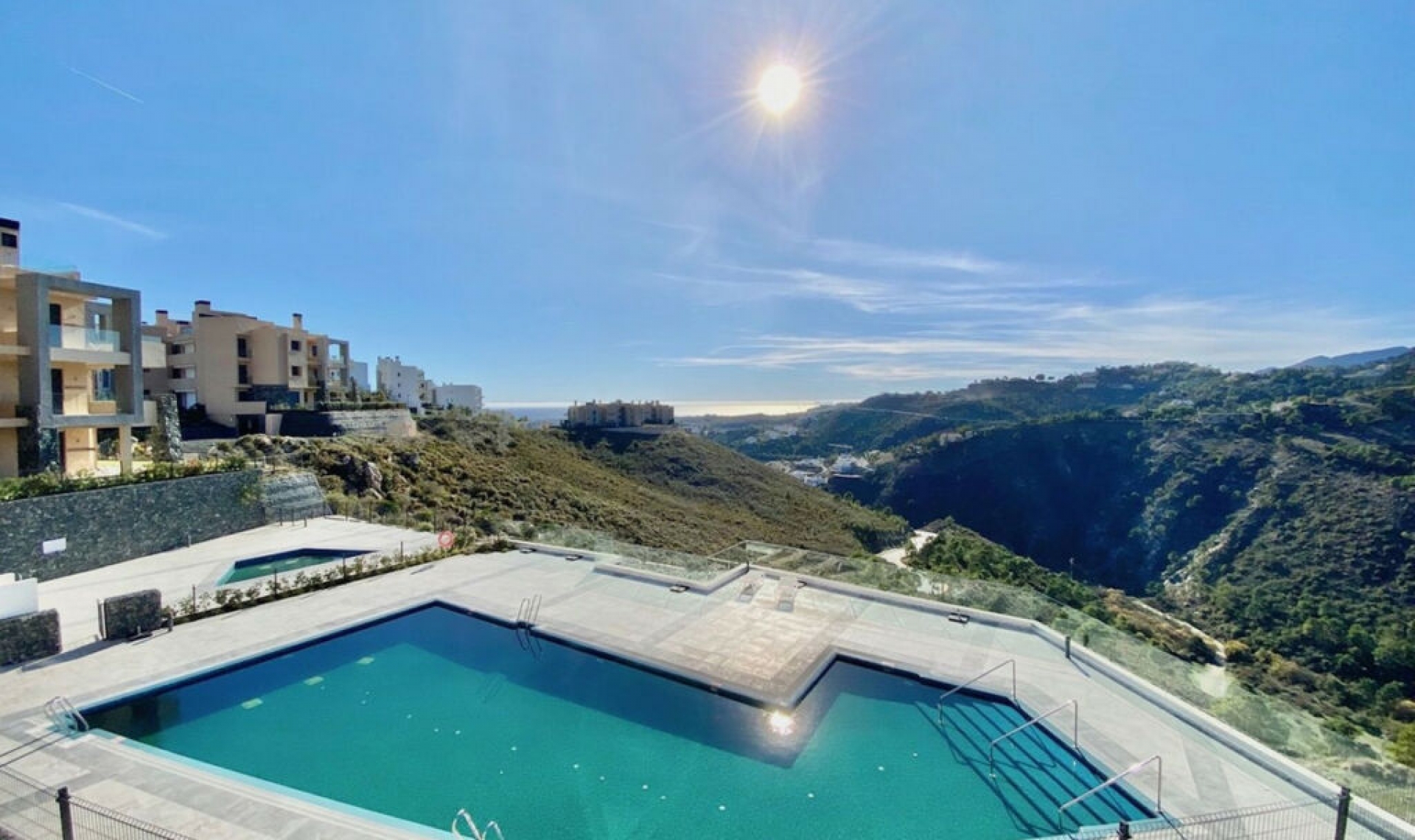 Resale - Apartment -
Benahavís