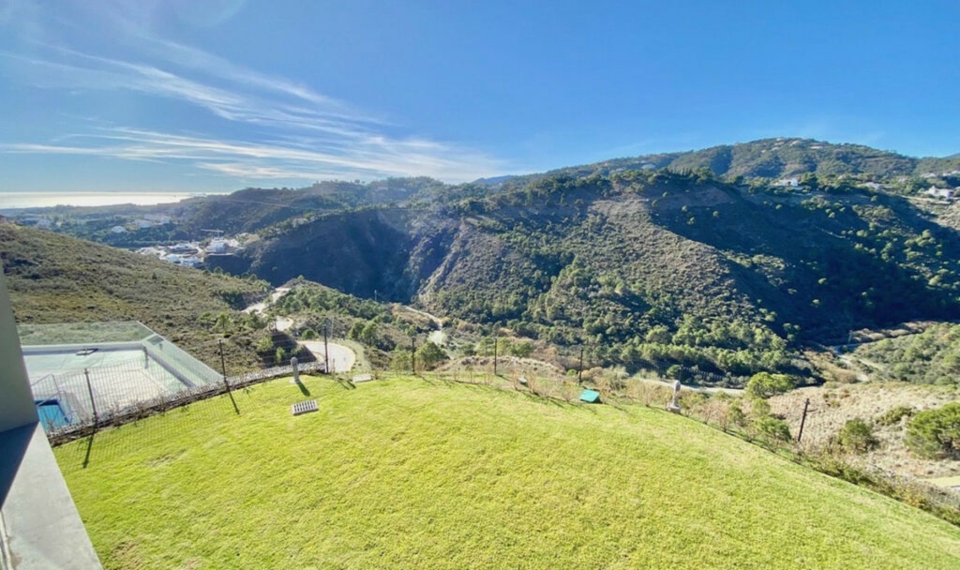 Resale - Apartment -
Benahavís