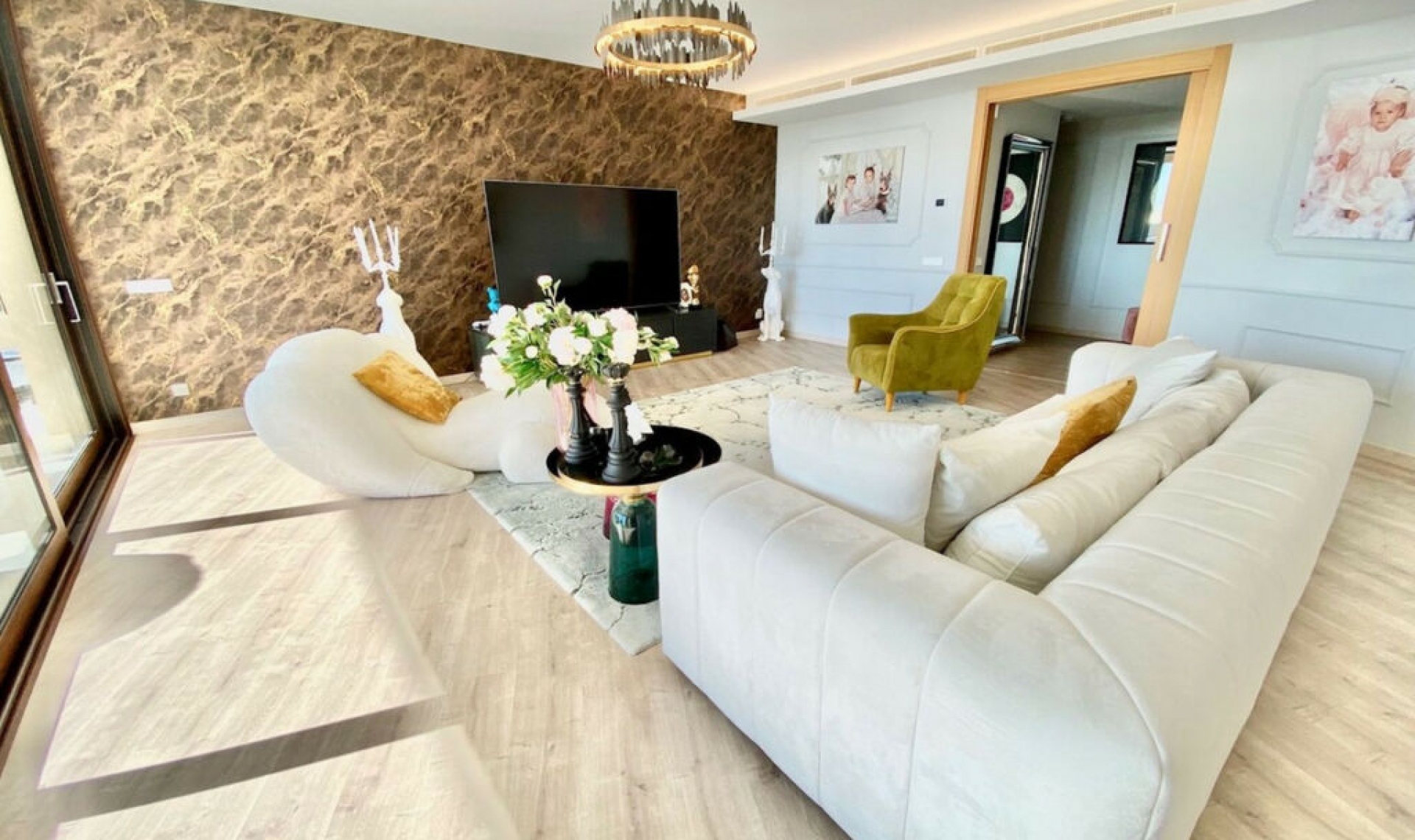 Resale - Apartment -
Benahavís