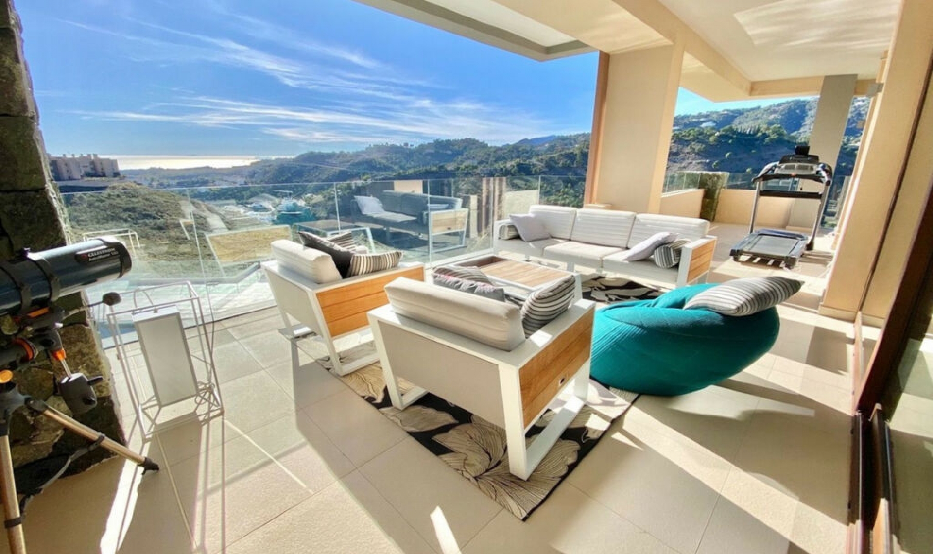 Resale - Apartment -
Benahavís