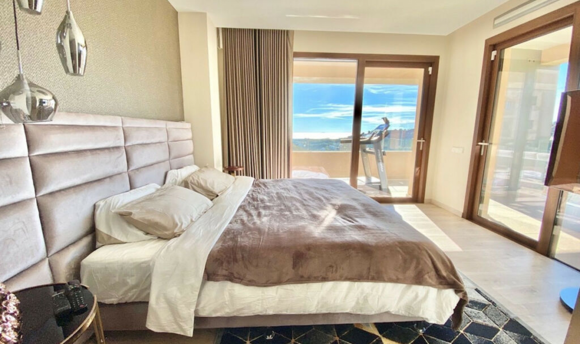 Resale - Apartment -
Benahavís