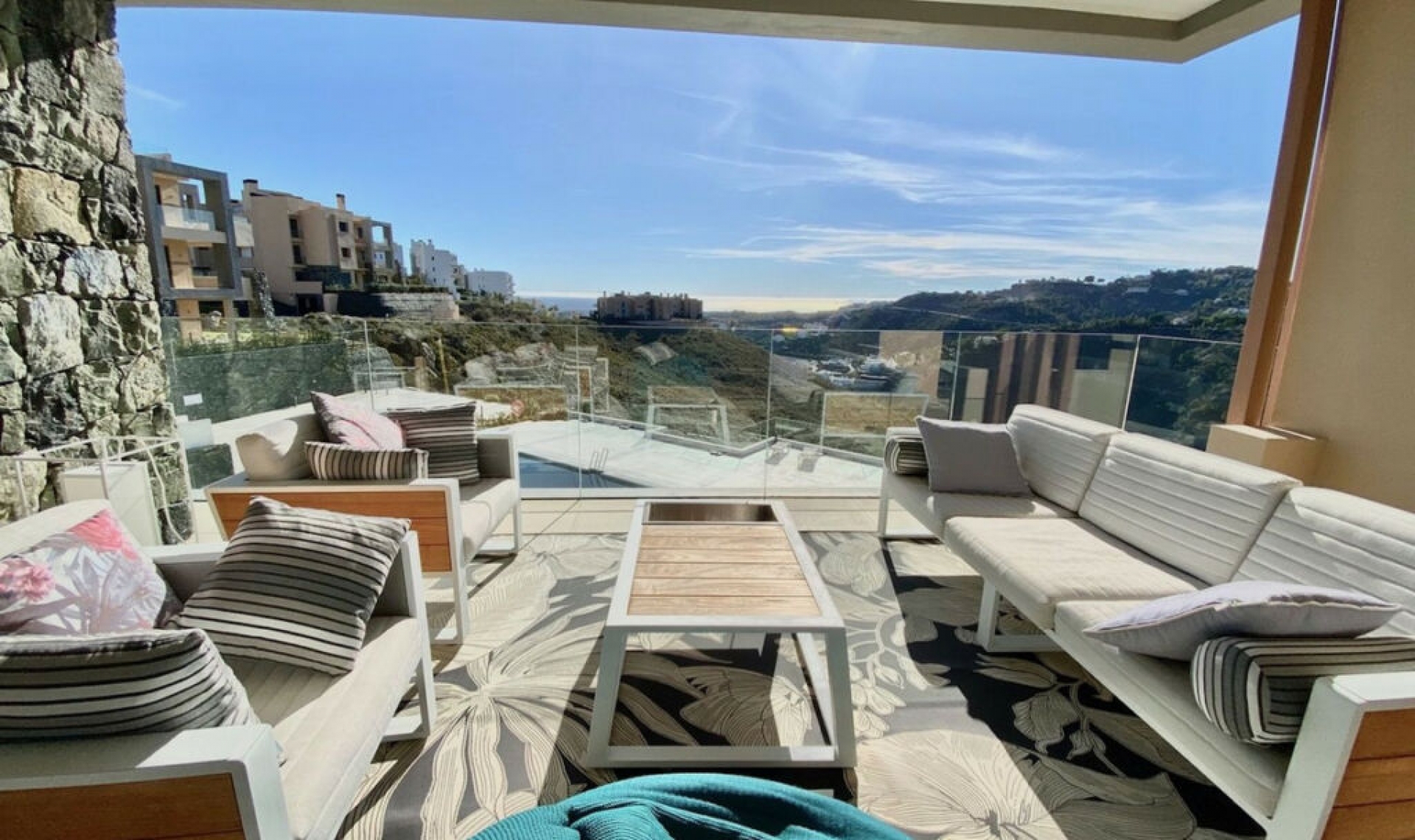 Resale - Apartment -
Benahavís