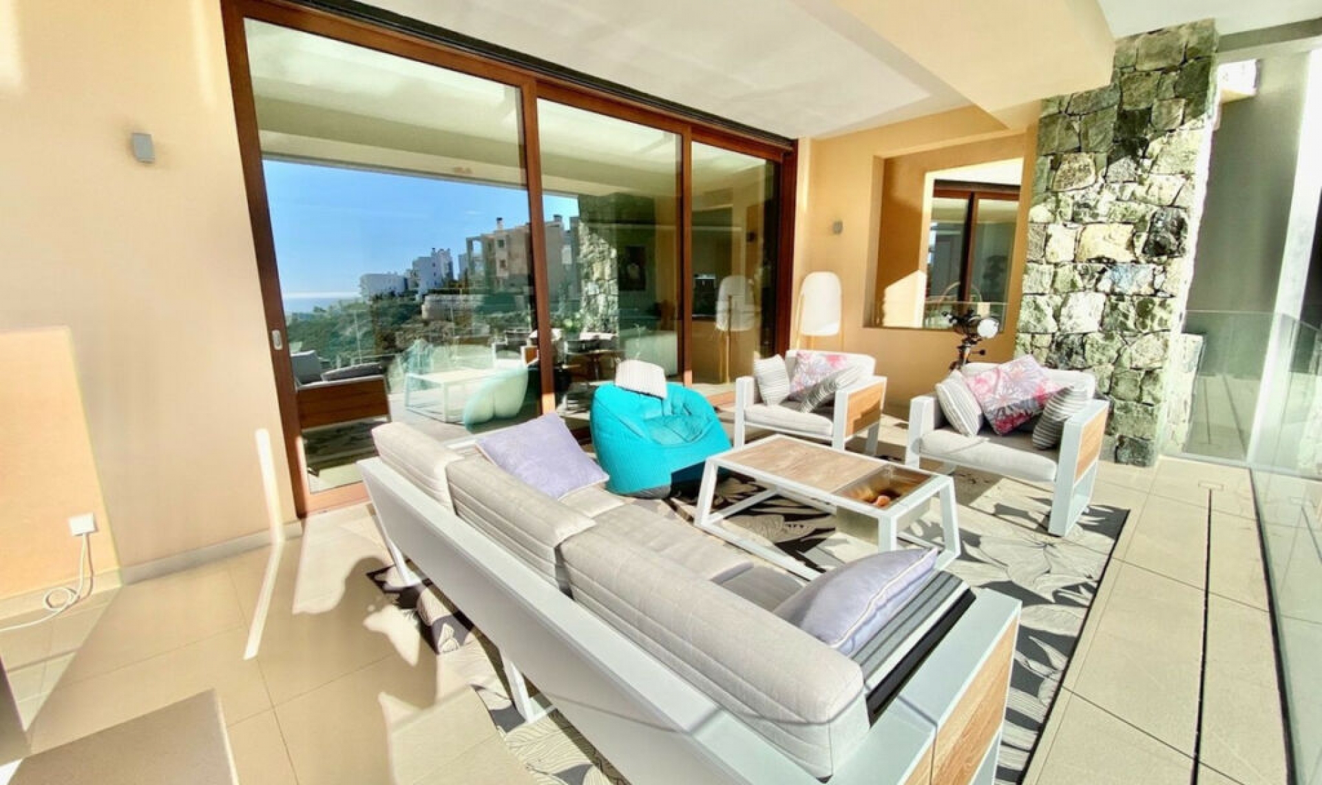 Resale - Apartment -
Benahavís