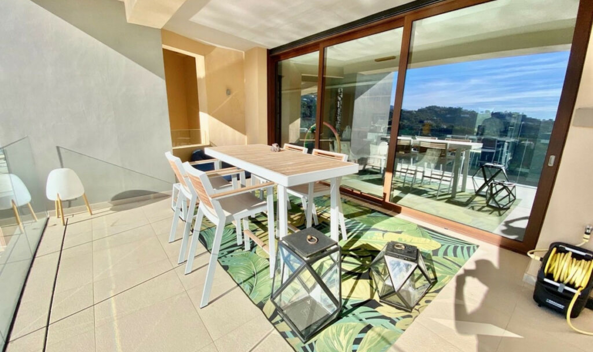 Resale - Apartment -
Benahavís