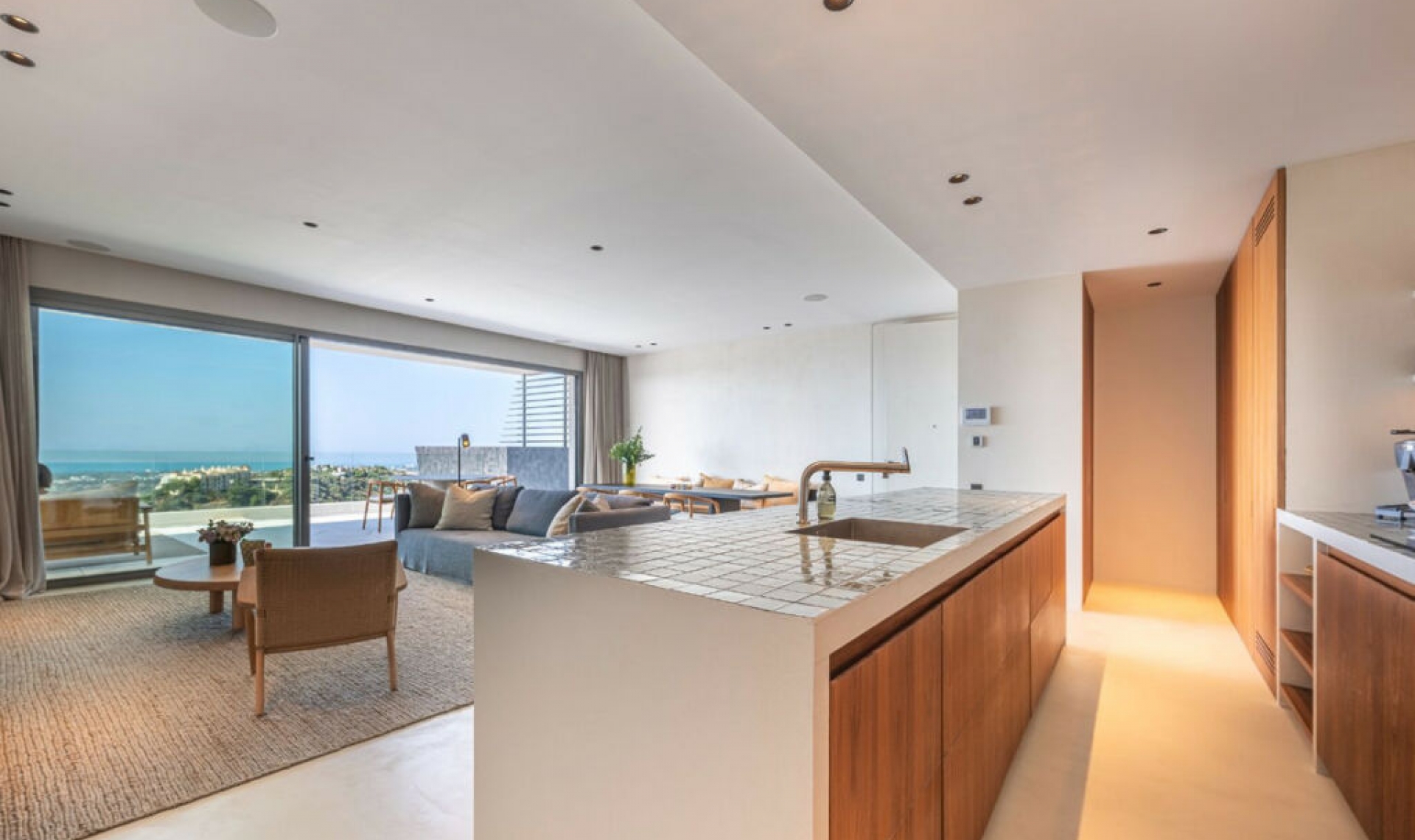 Resale - Apartment -
Benahavís