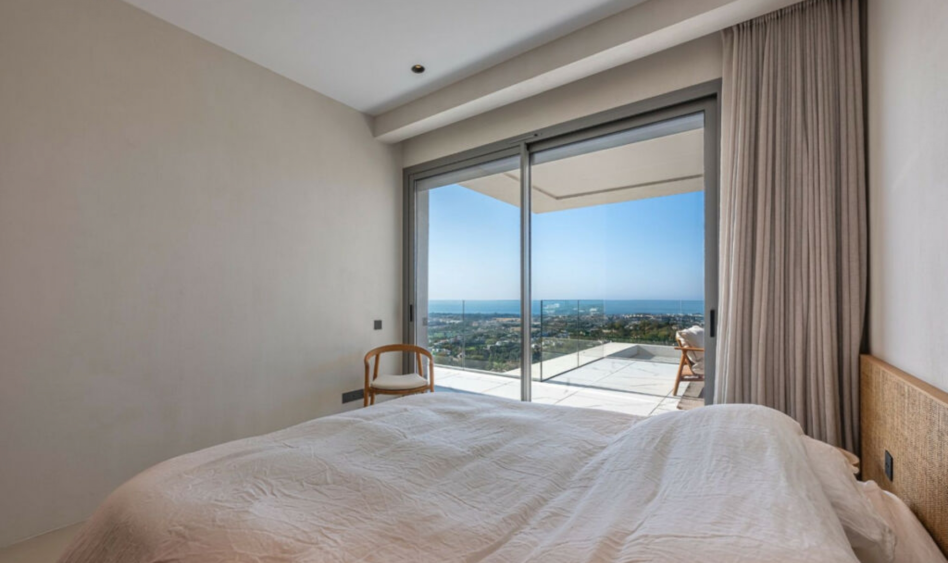 Resale - Apartment -
Benahavís