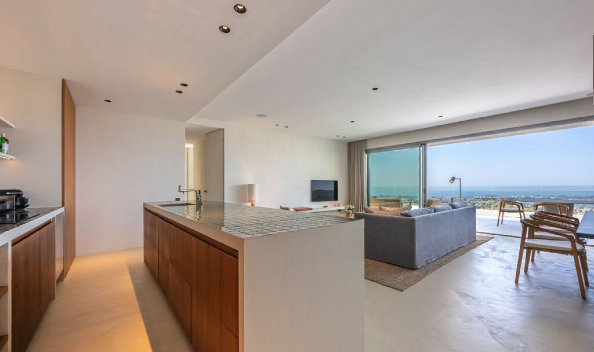 Resale - Apartment -
Benahavís