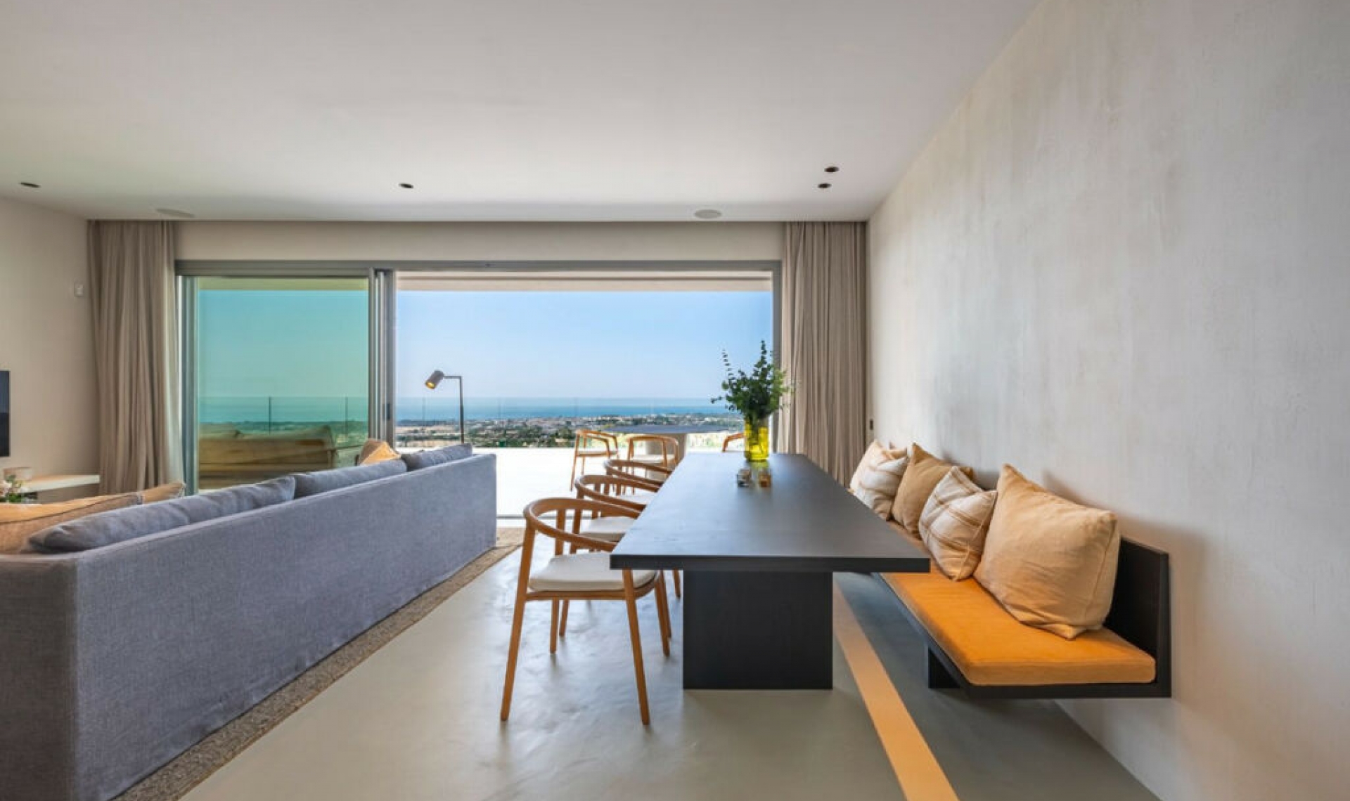 Resale - Apartment -
Benahavís