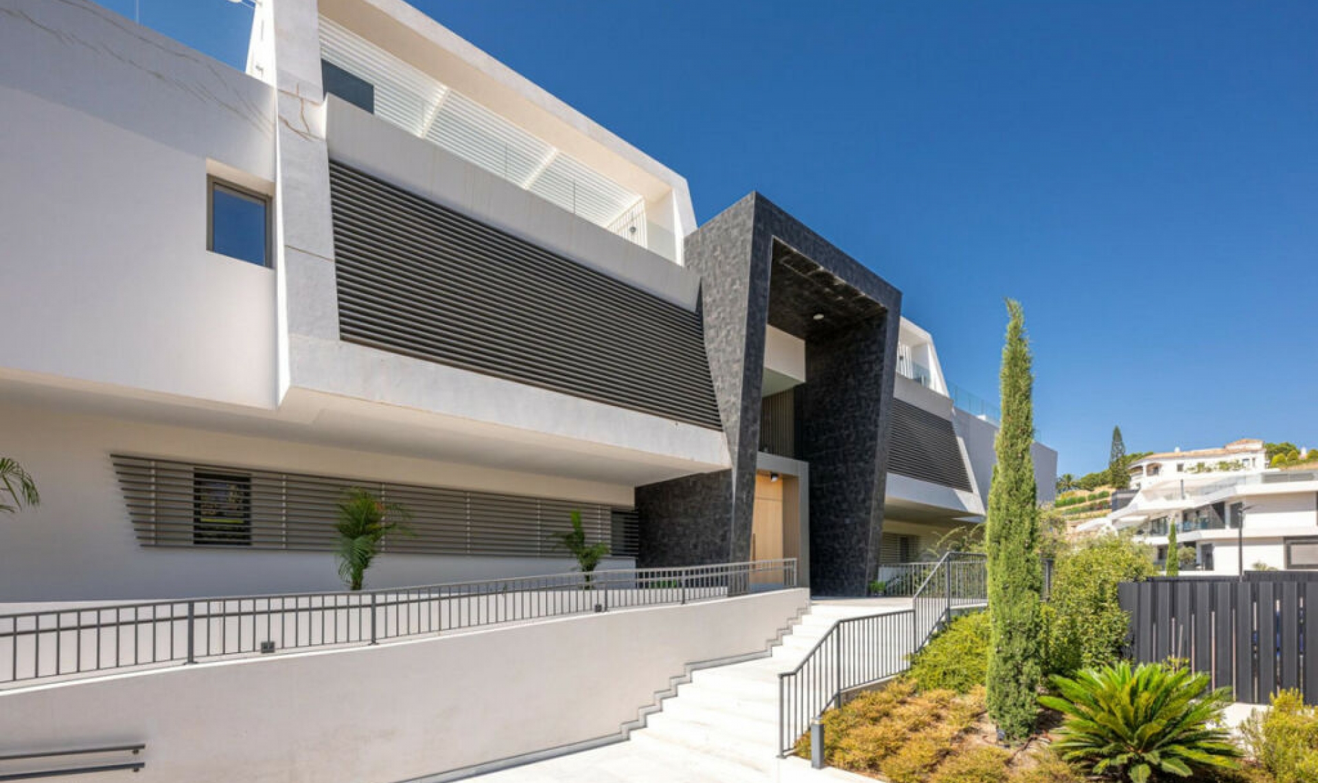 Resale - Apartment -
Benahavís