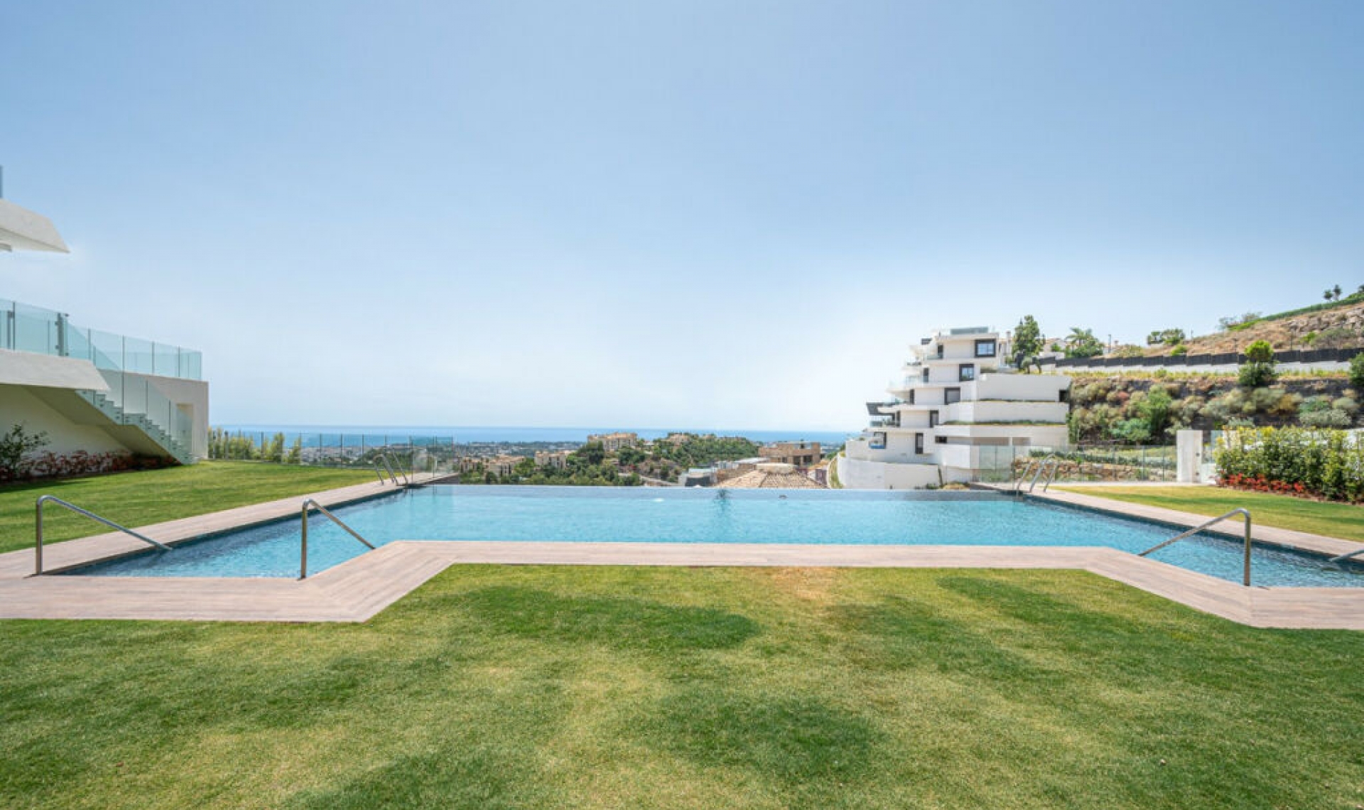 Resale - Apartment -
Benahavís