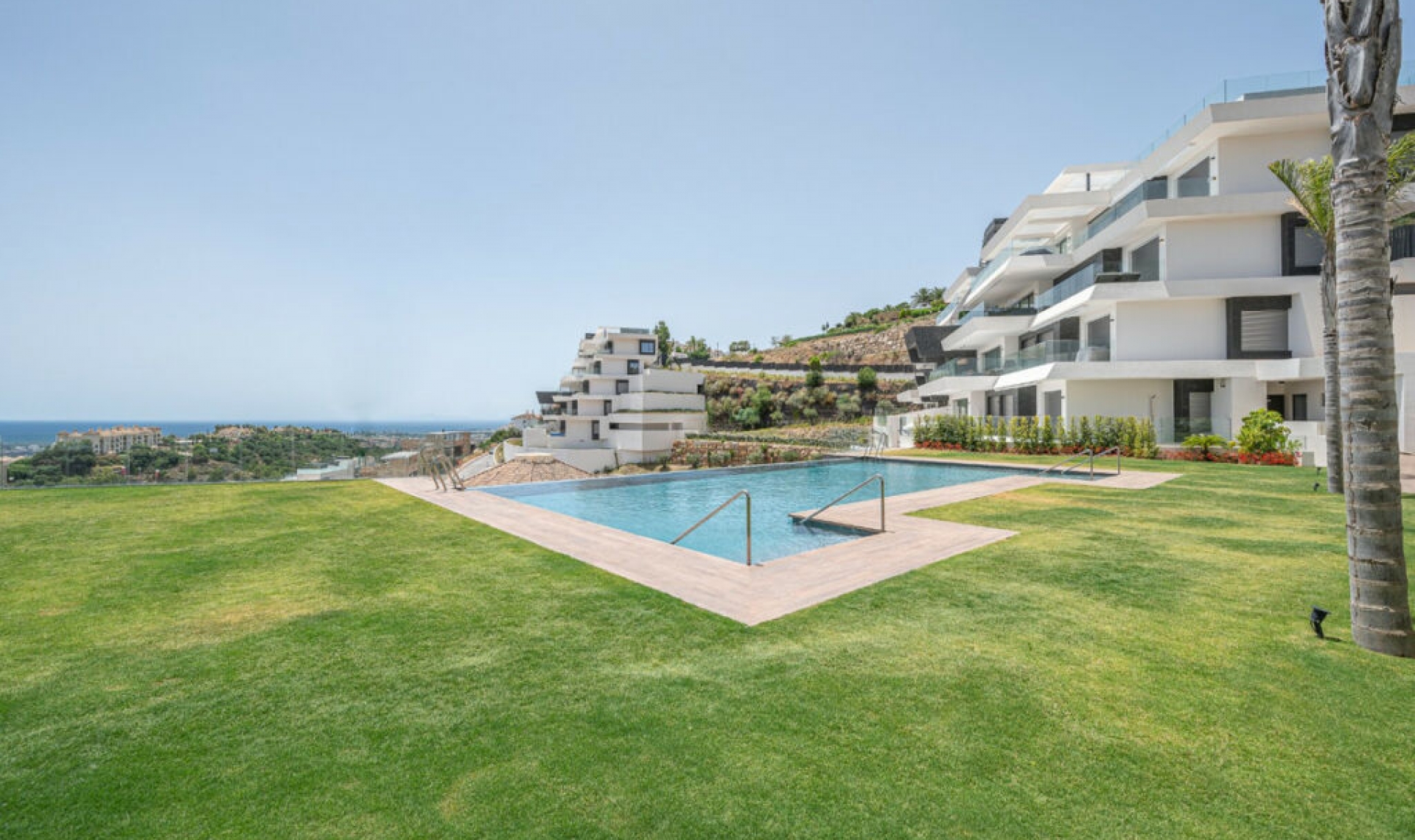 Resale - Apartment -
Benahavís