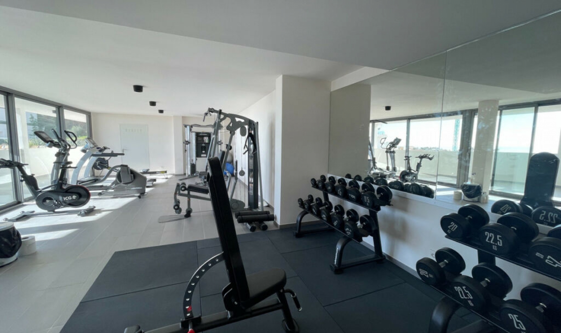 Resale - Apartment -
Benahavís