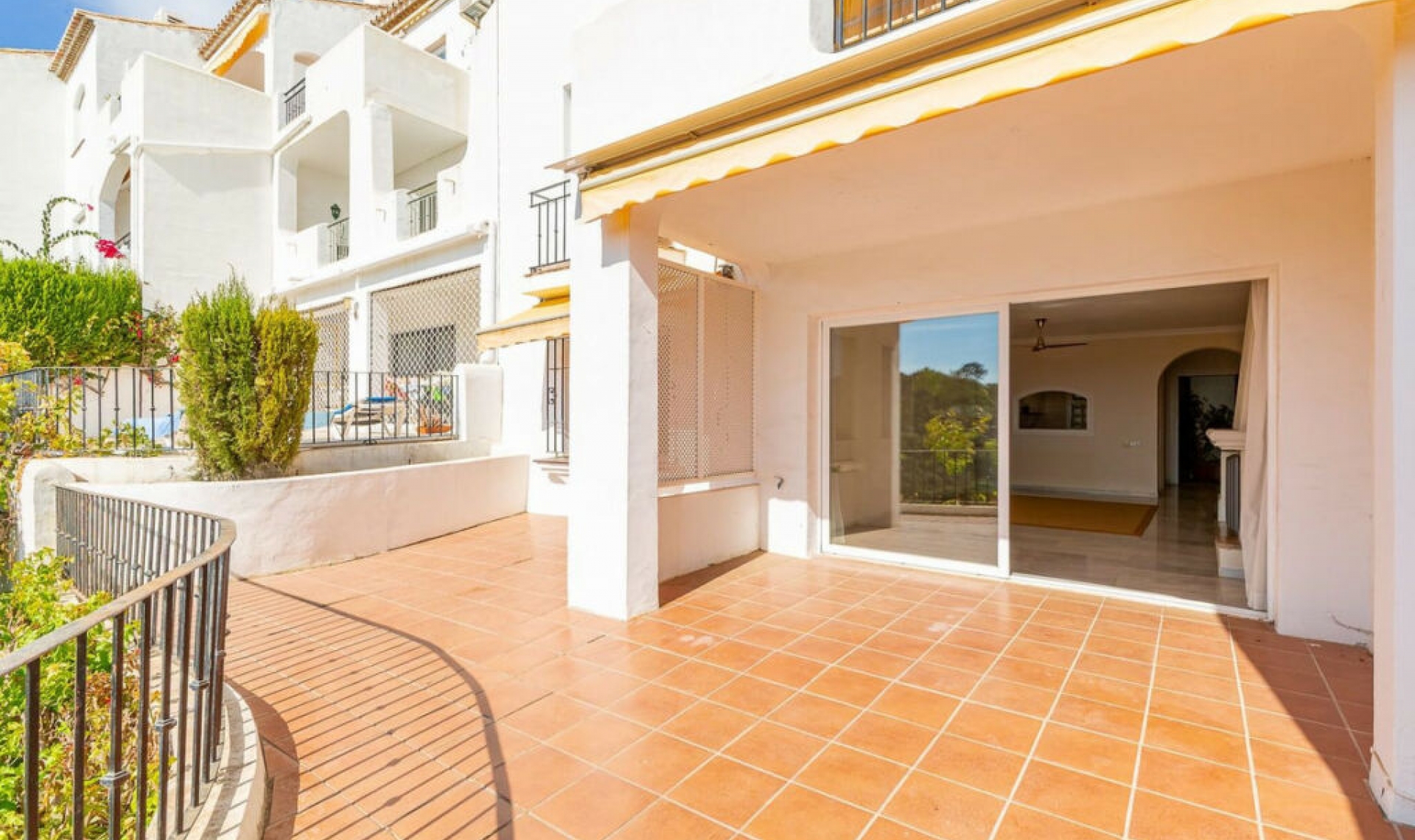 Resale - Apartment -
Benahavís