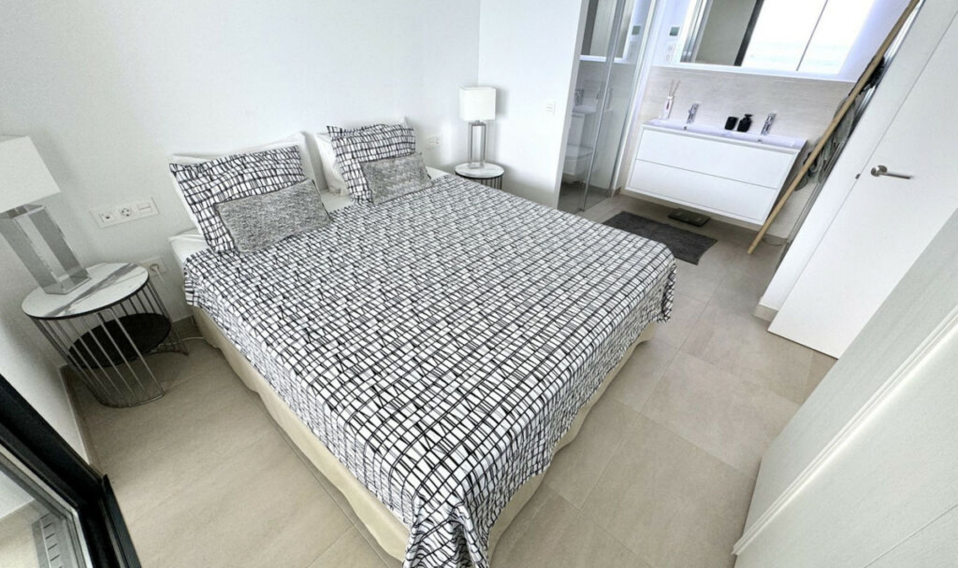 Resale - Apartment -
Benalmadena Costa