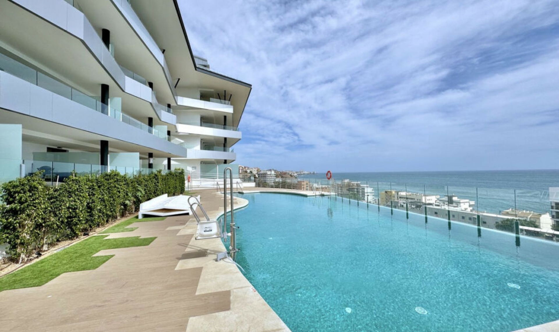 Resale - Apartment -
Benalmadena Costa
