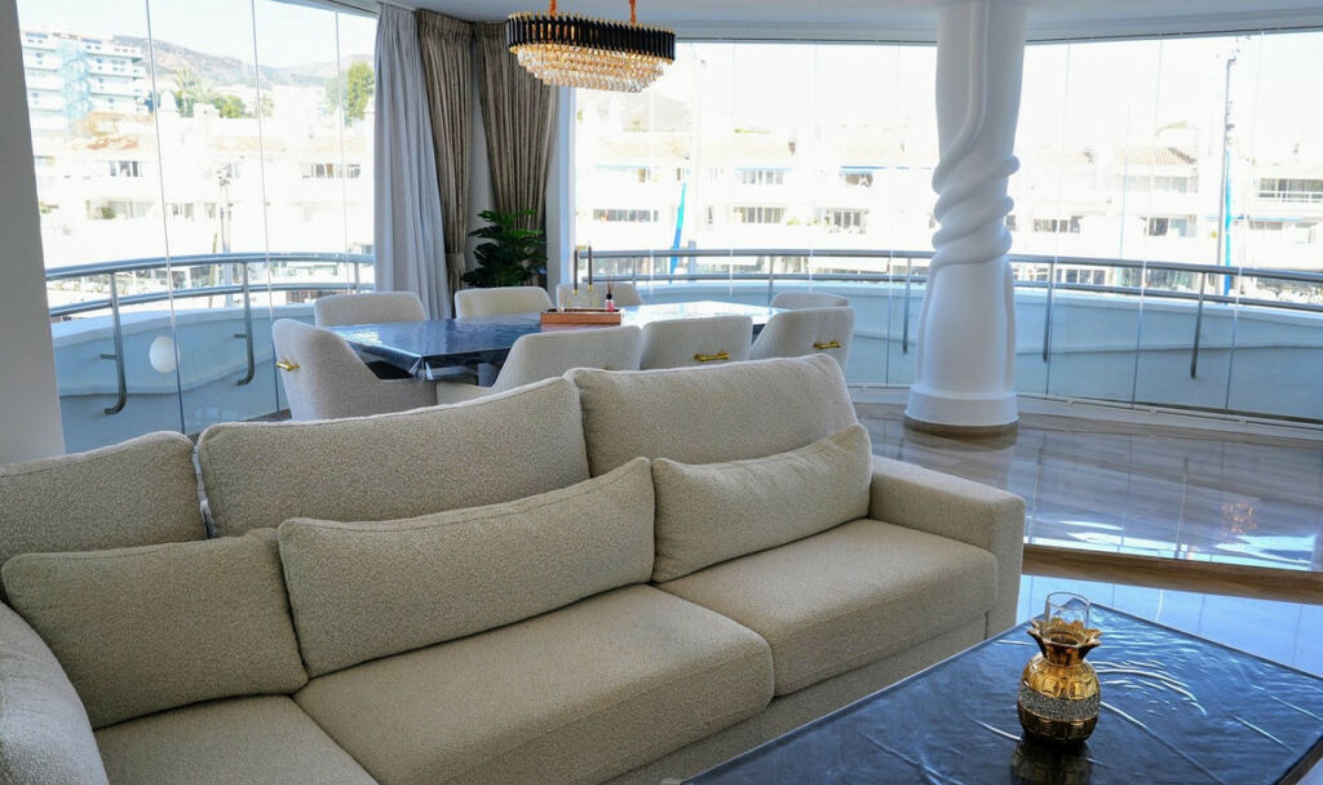 Resale - Apartment -
Benalmadena Costa