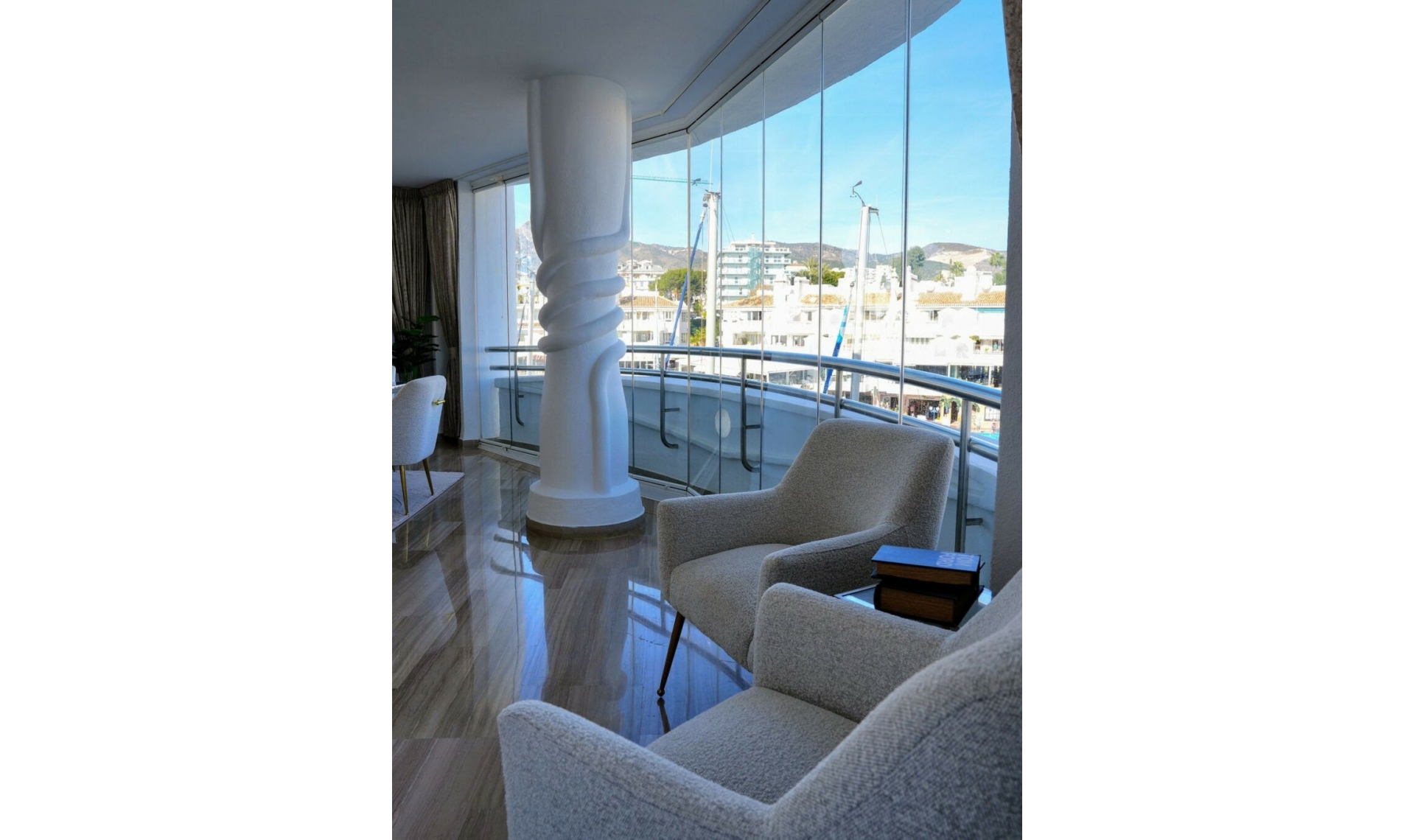 Resale - Apartment -
Benalmadena Costa