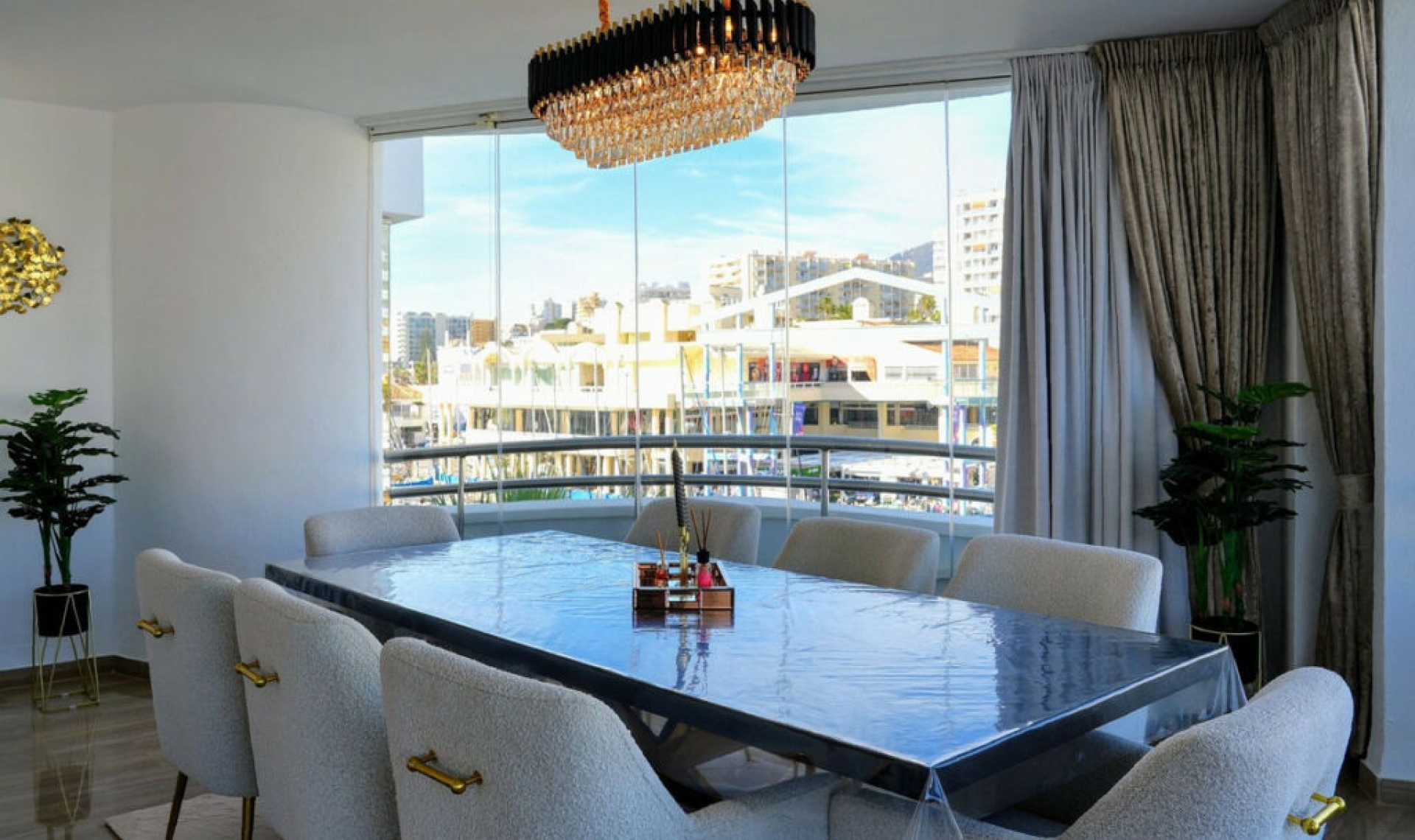 Resale - Apartment -
Benalmadena Costa