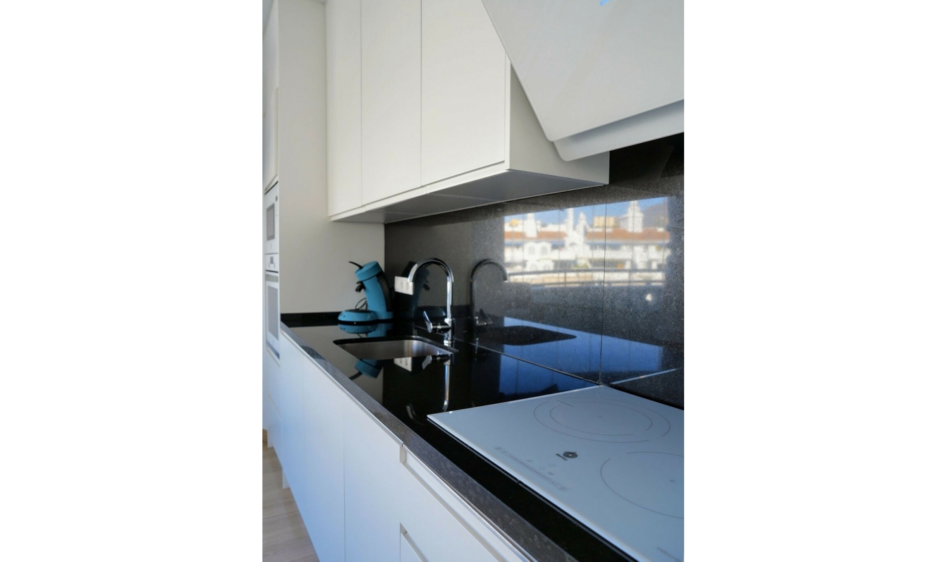 Resale - Apartment -
Benalmadena Costa