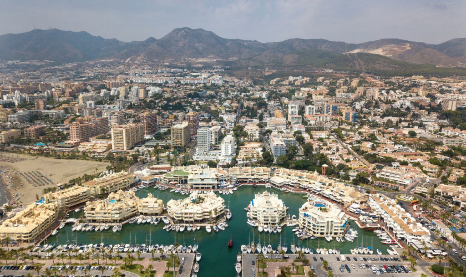 Resale - Apartment -
Benalmadena Costa