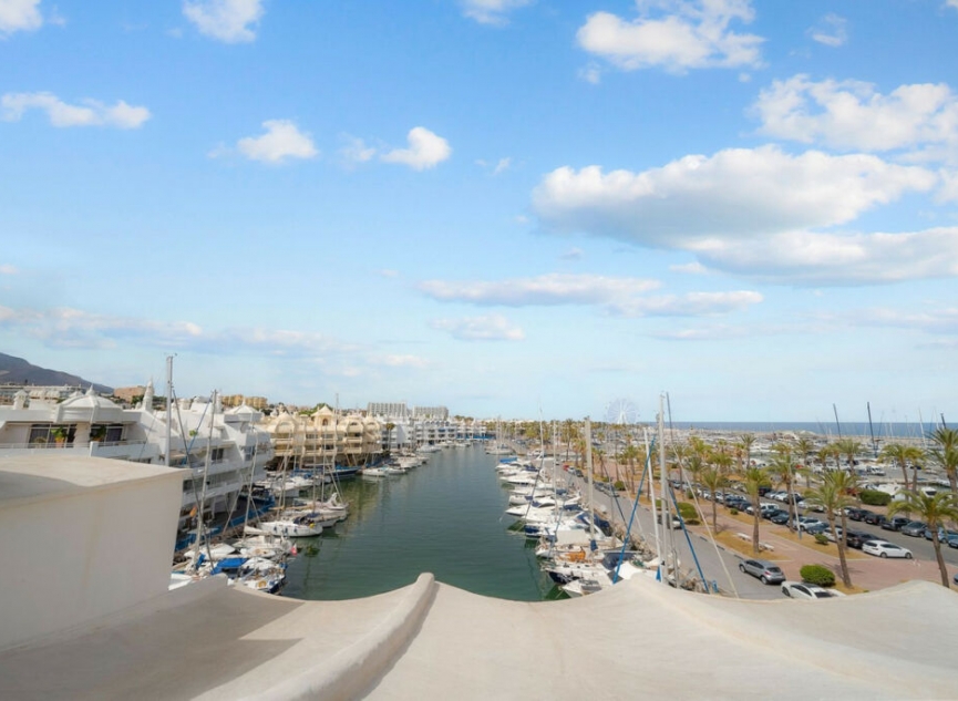 Resale - Apartment -
Benalmadena Costa