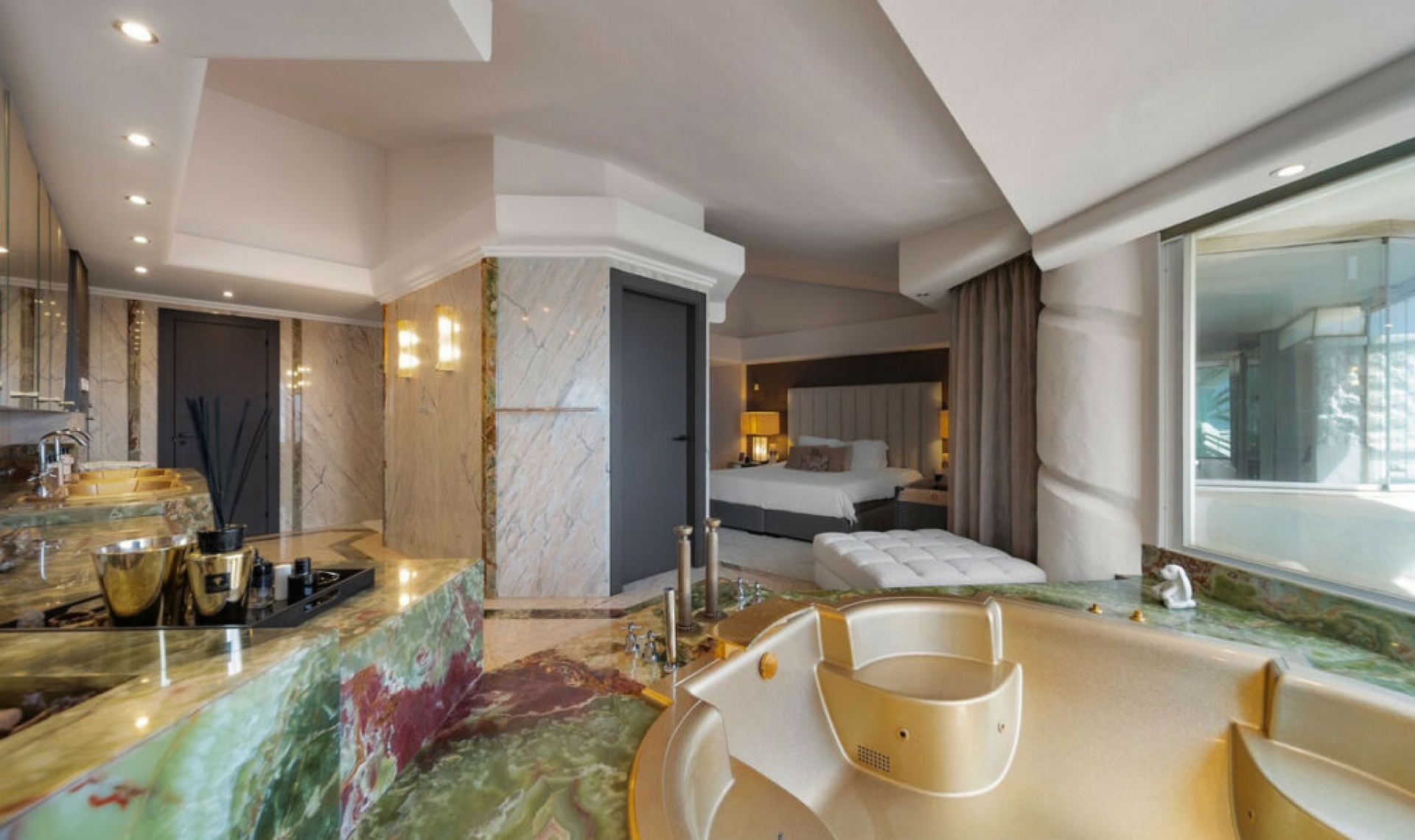 Resale - Apartment -
Benalmadena Costa