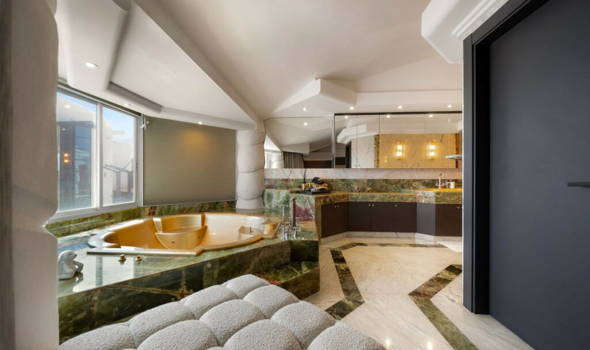 Resale - Apartment -
Benalmadena Costa