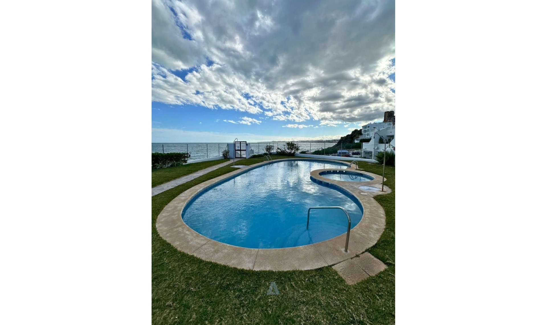 Resale - Apartment -
Benalmadena Costa
