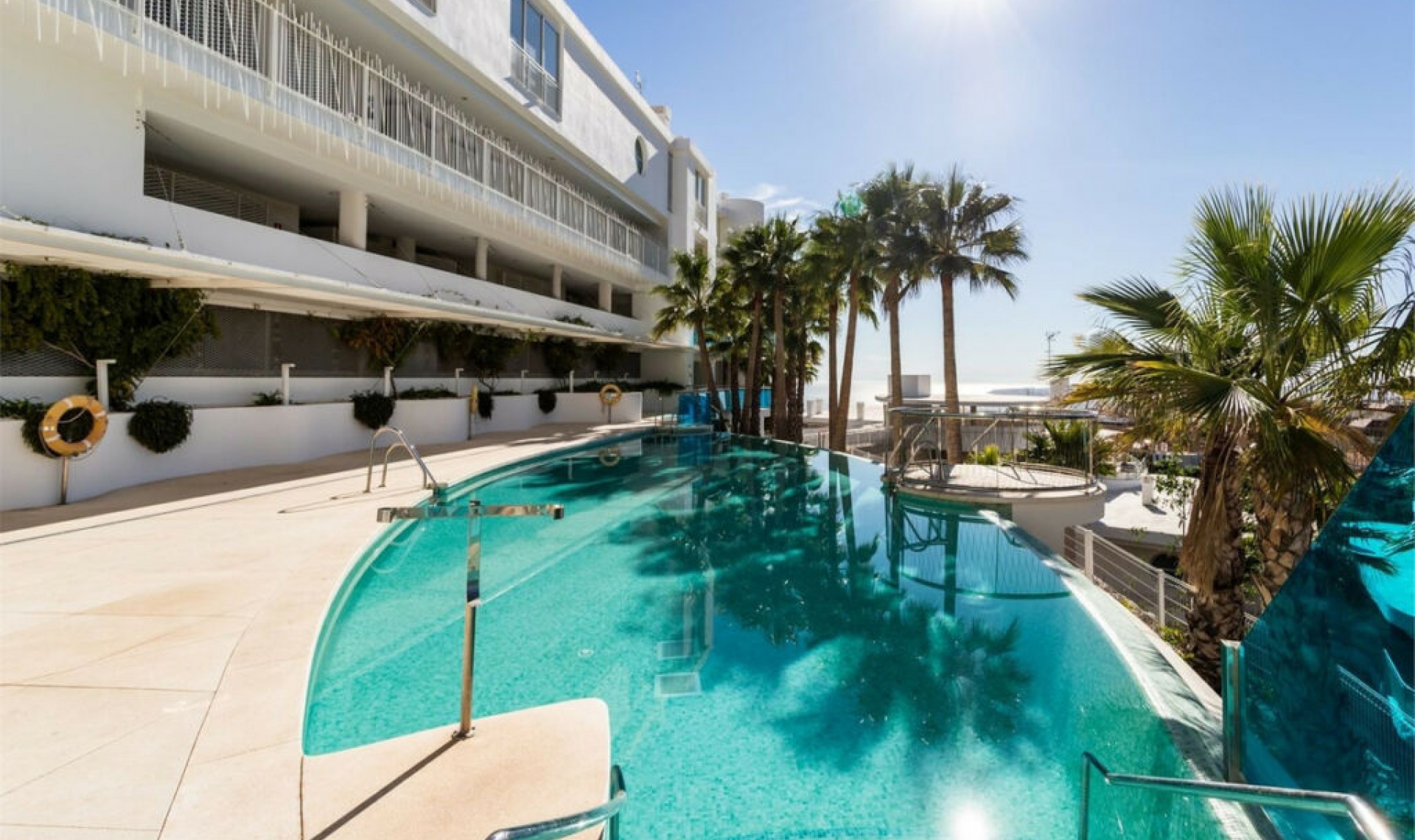 Resale - Apartment -
Benalmadena Costa