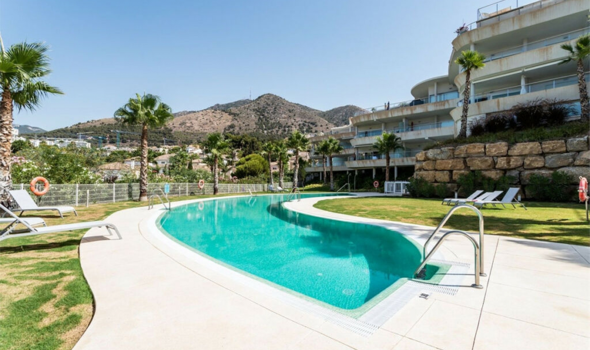 Resale - Apartment -
Benalmadena Costa