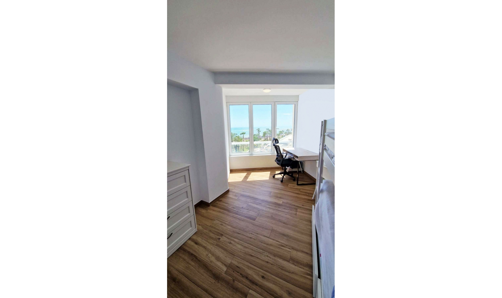 Resale - Apartment -
Benalmadena Costa