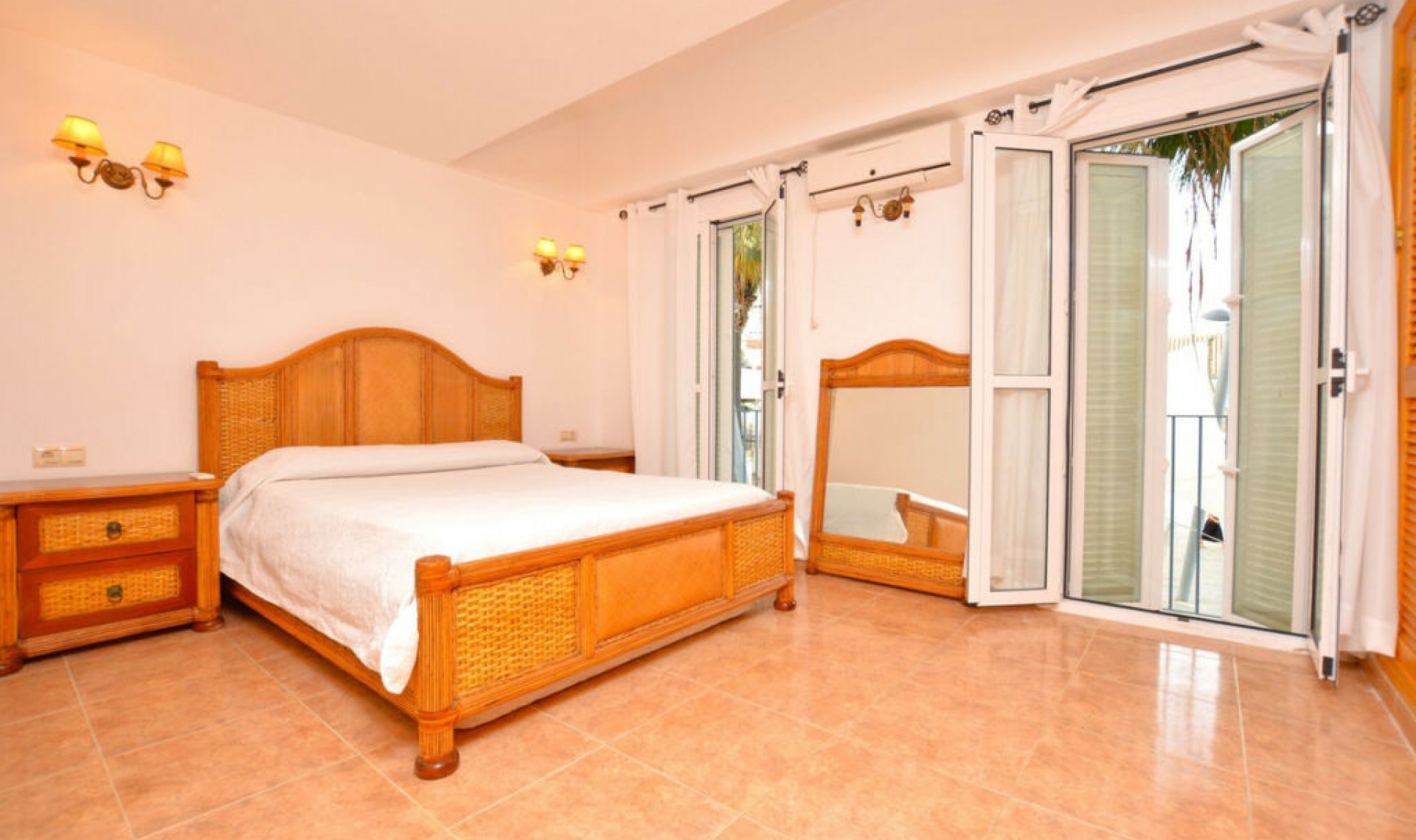 Resale - Apartment -
Benalmadena Costa