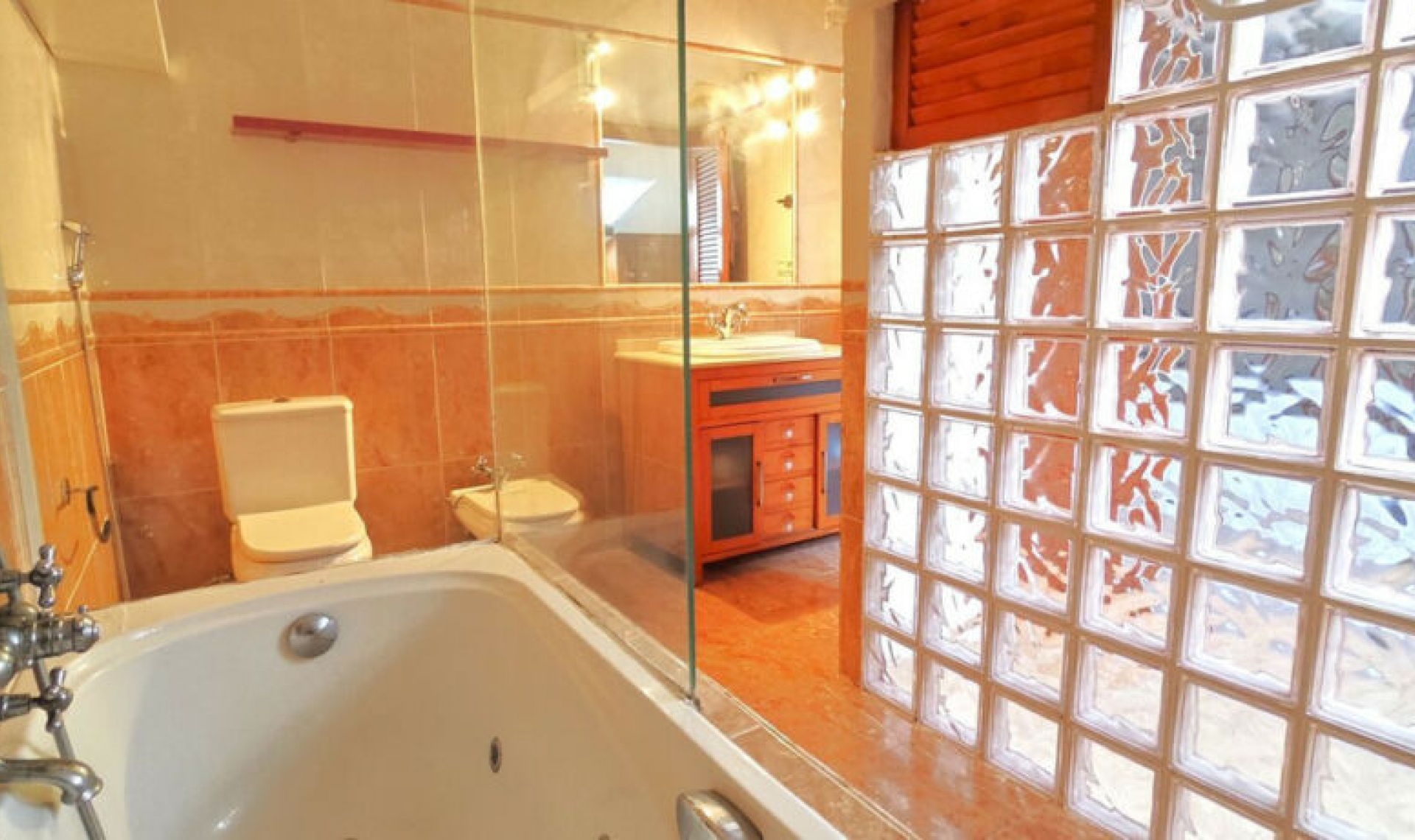 Resale - Apartment -
Benalmadena Costa