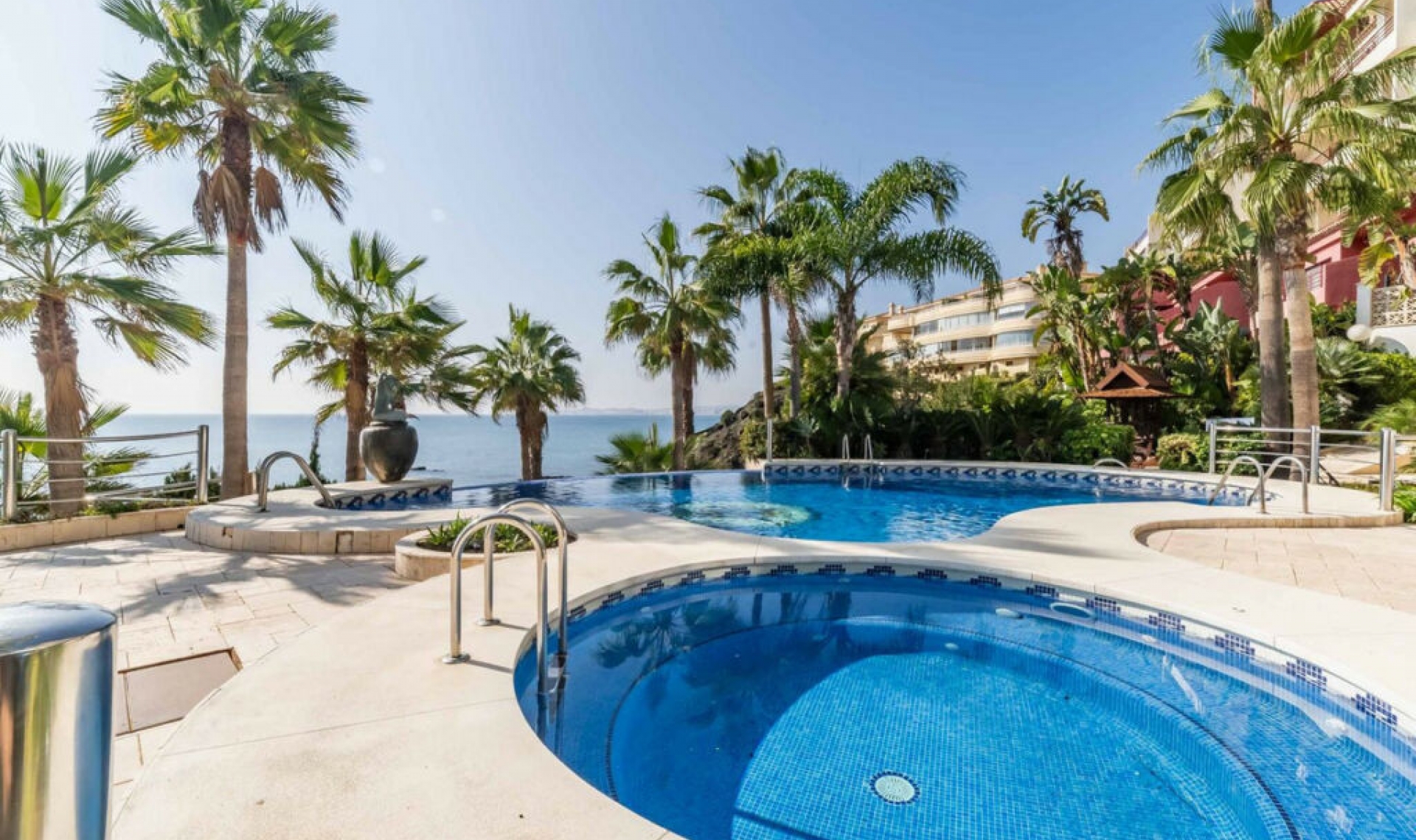 Resale - Apartment -
Benalmadena Costa