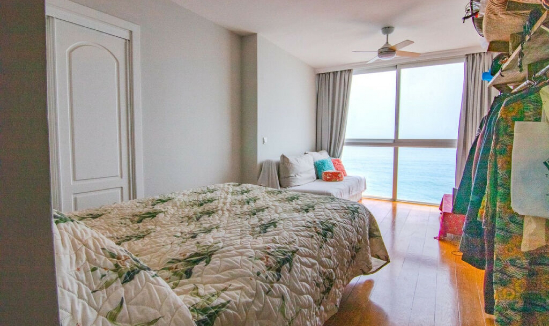 Resale - Apartment -
Benalmadena Costa