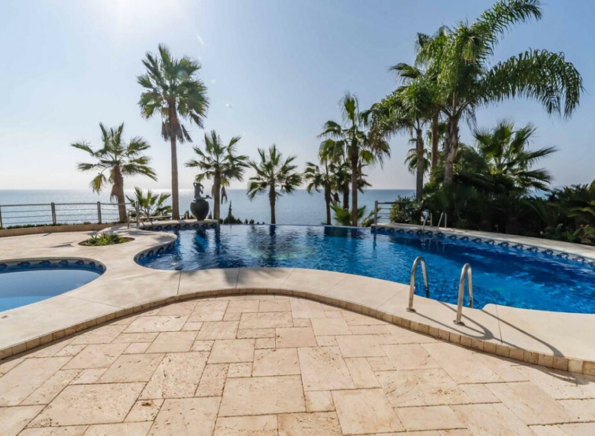Resale - Apartment -
Benalmadena Costa