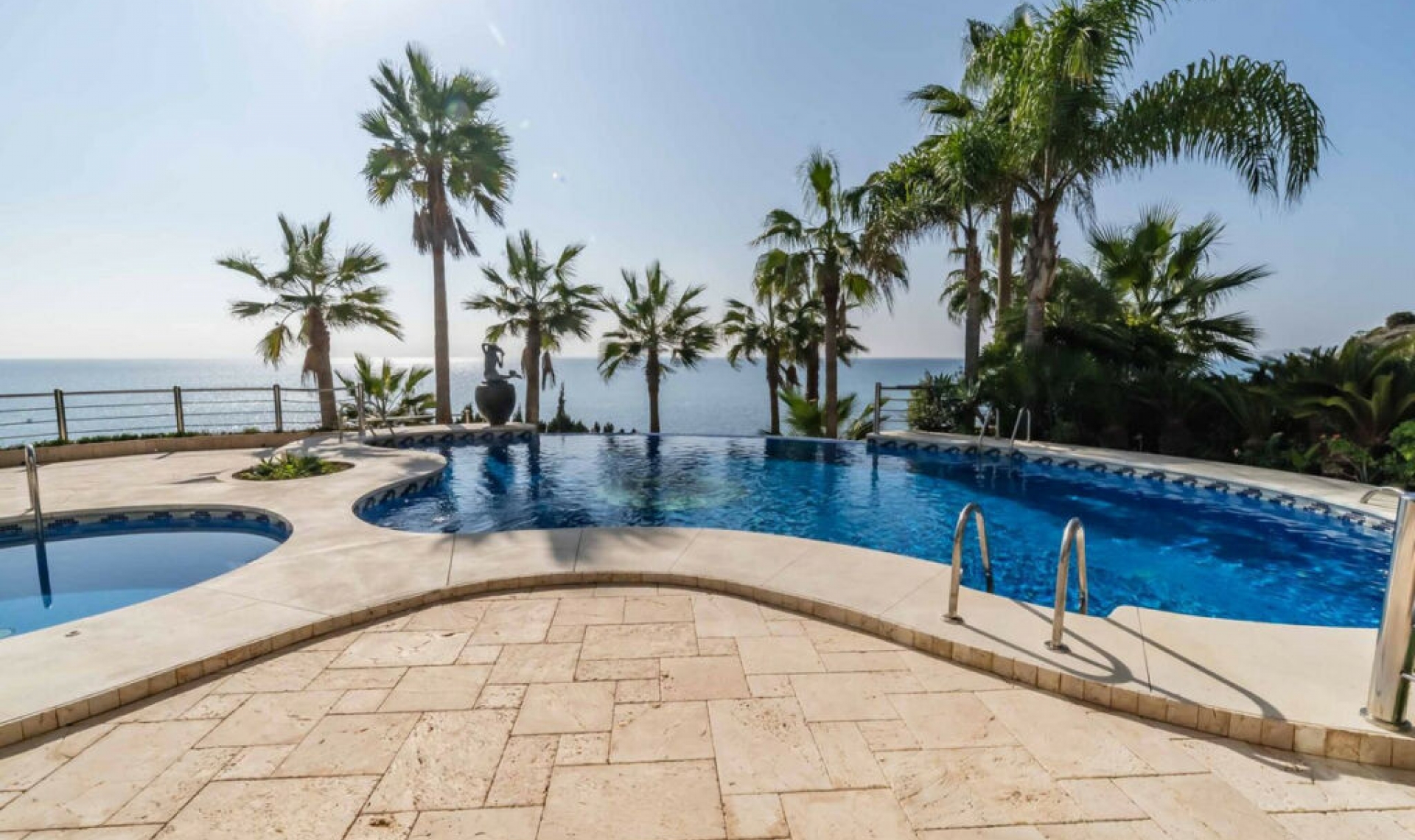 Resale - Apartment -
Benalmadena Costa