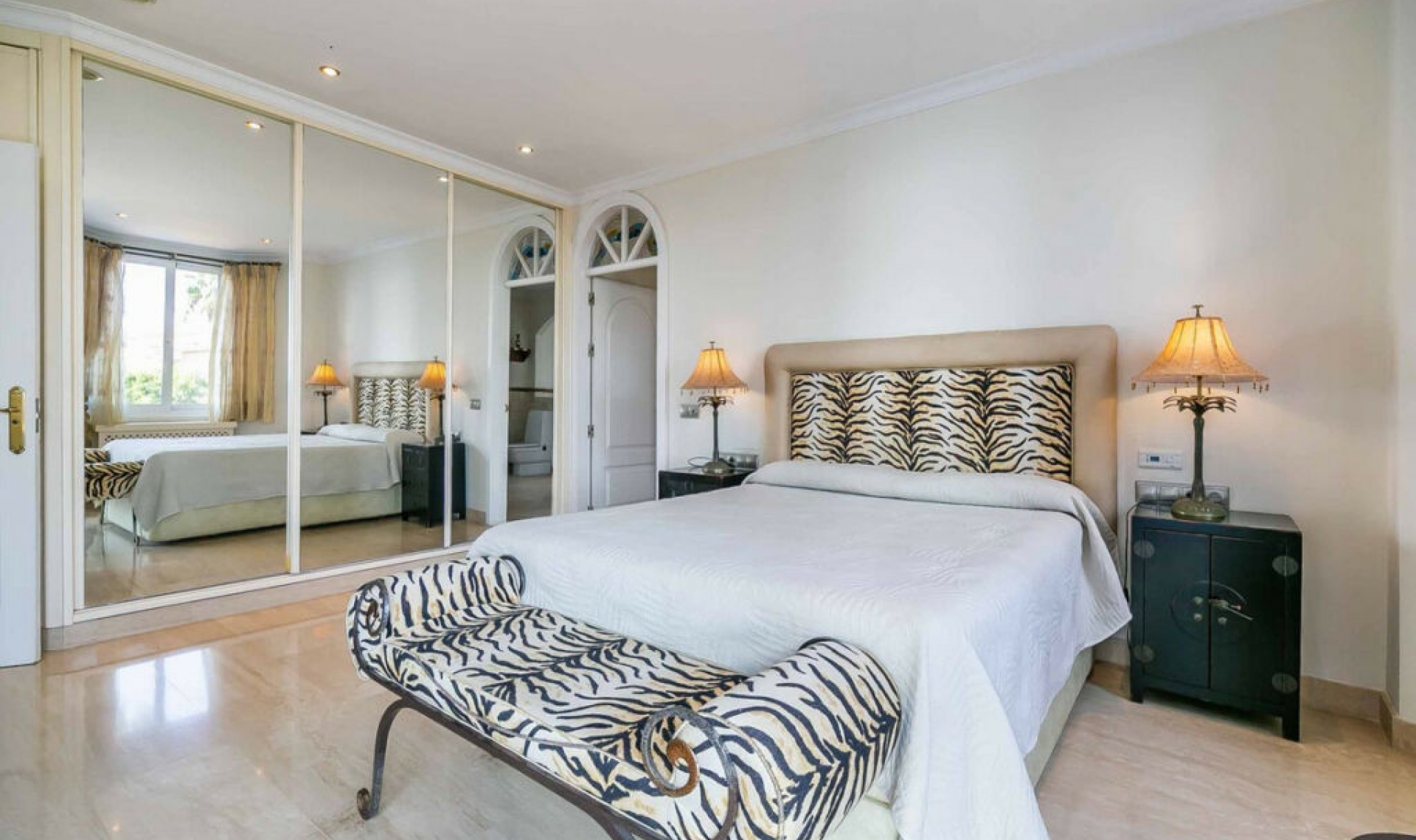 Resale - Apartment -
Benalmadena Costa