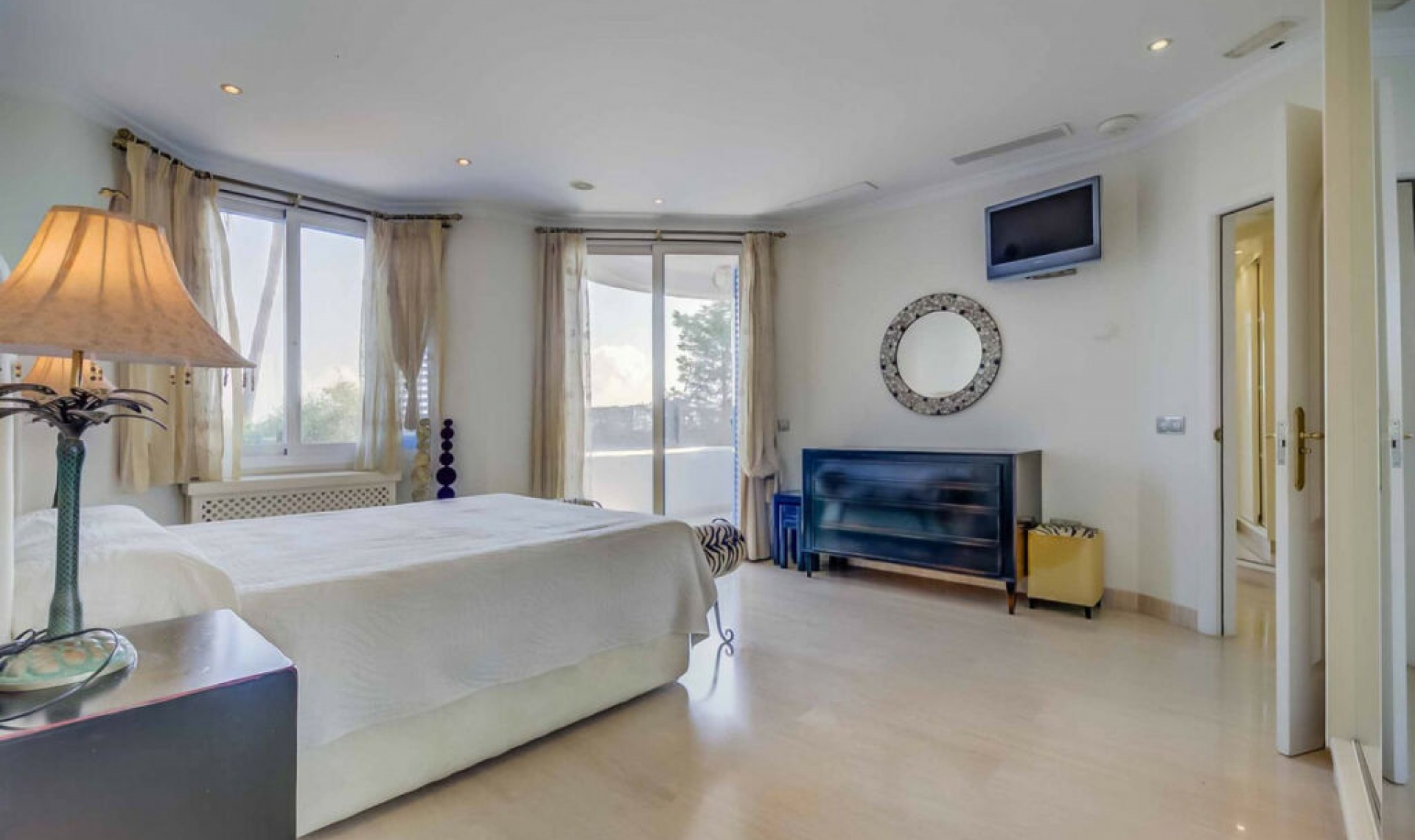 Resale - Apartment -
Benalmadena Costa